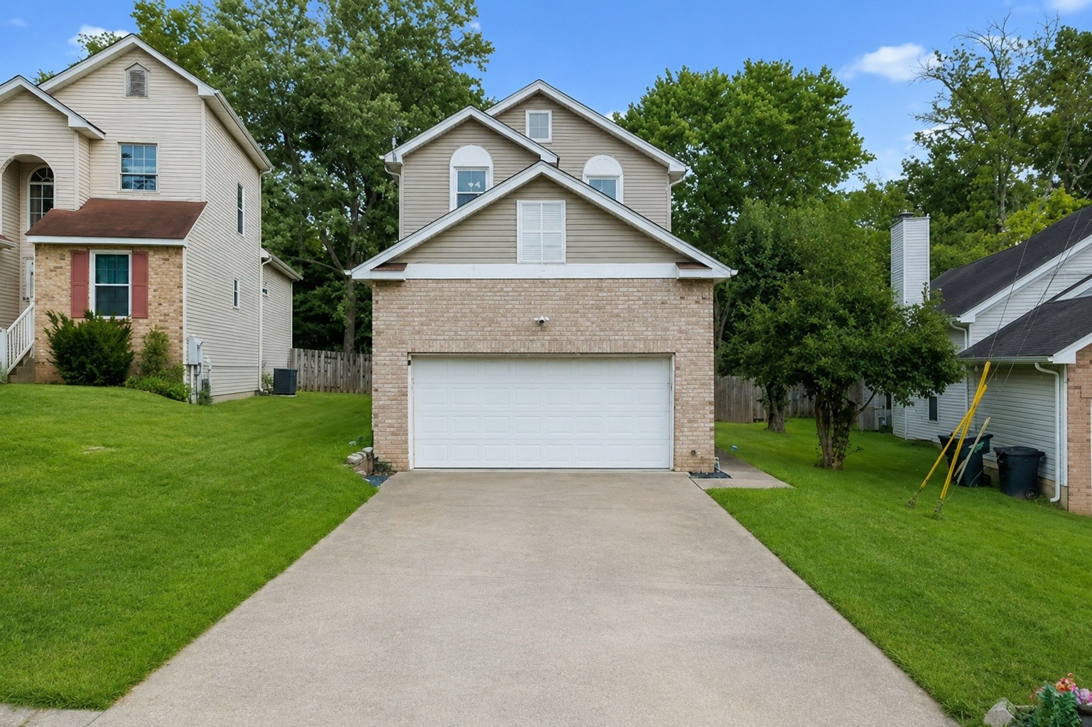 5506 Knollcrest Property Photo 1
