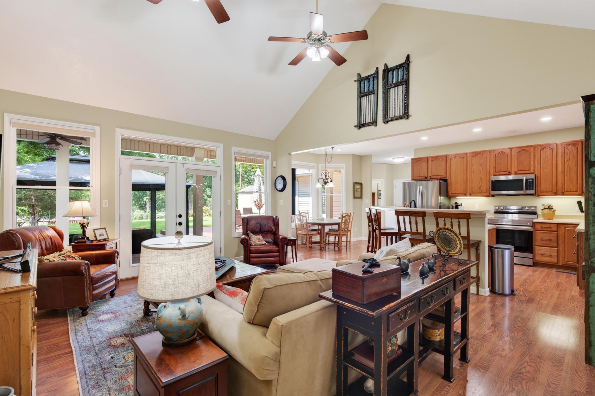 186 Lakeview Cove Drive Property Photo 14