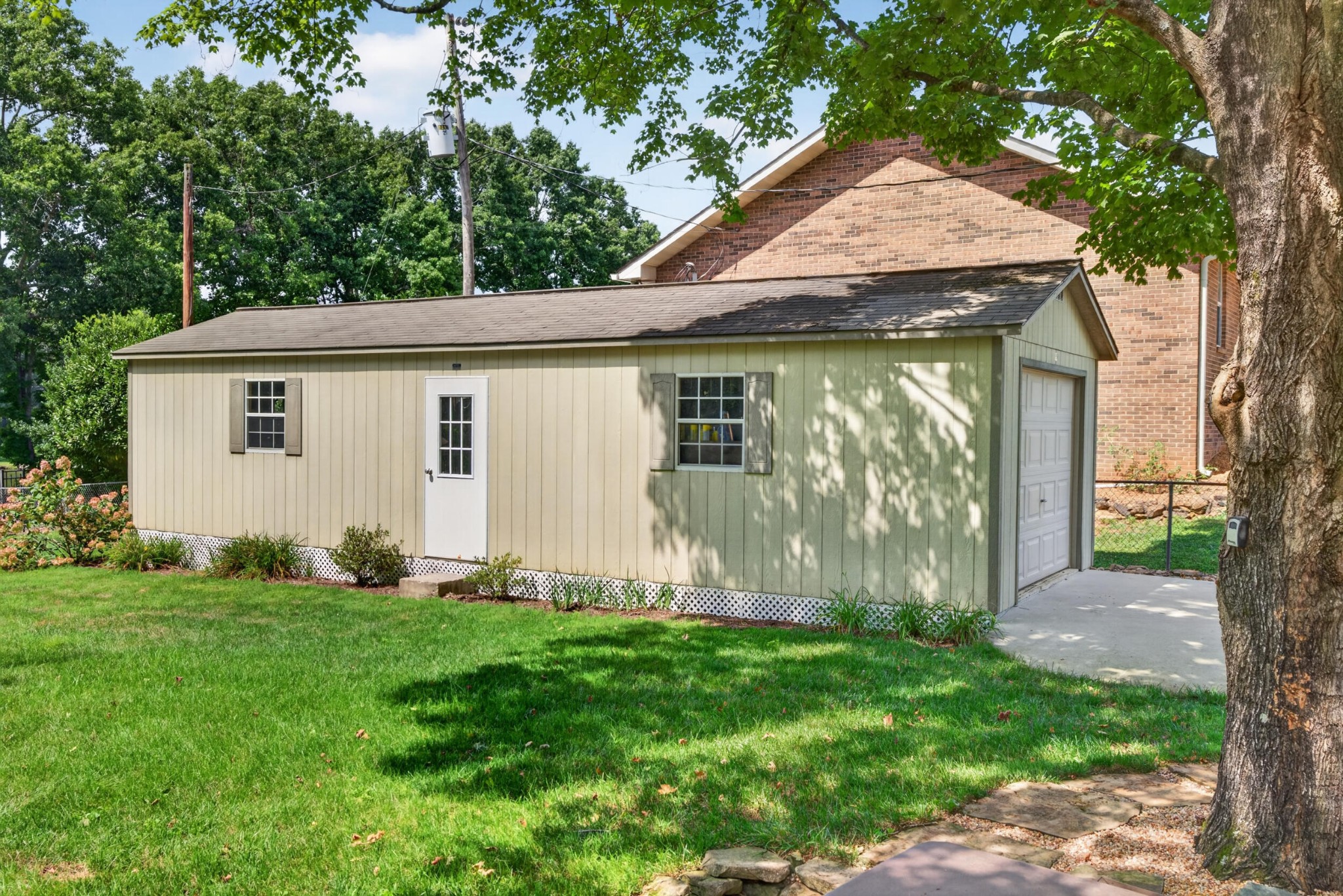 186 Lakeview Cove Drive Property Photo 42