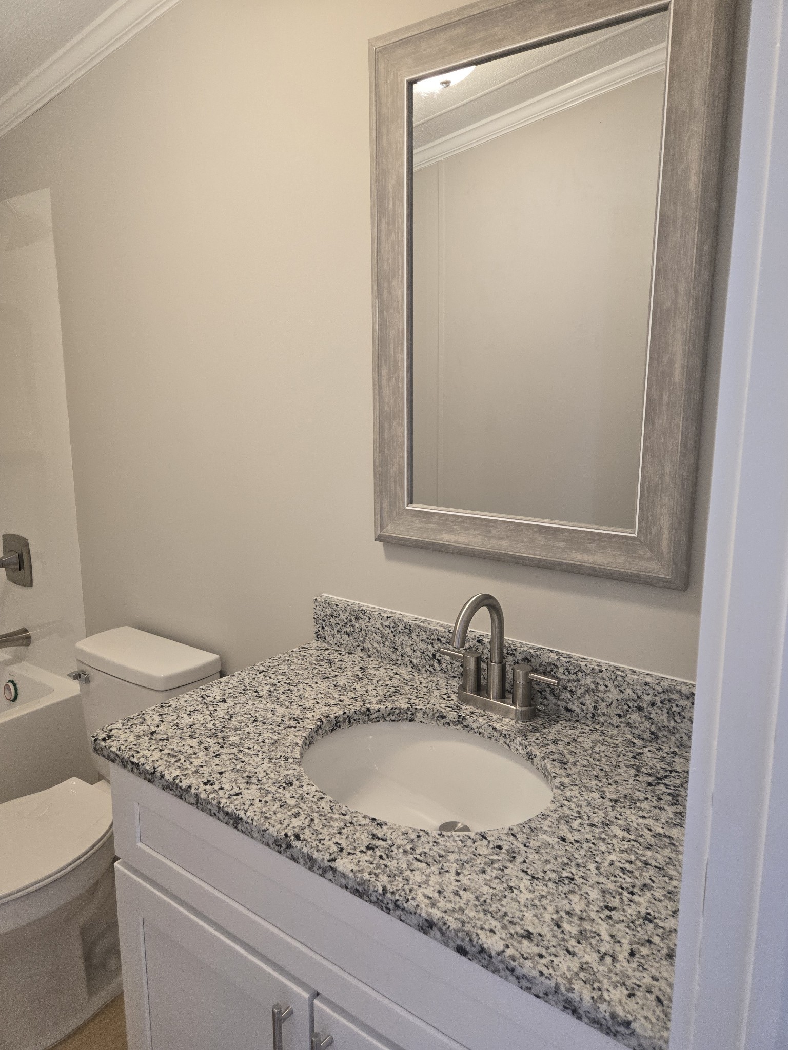 227 E Park Ave Property Photo 18