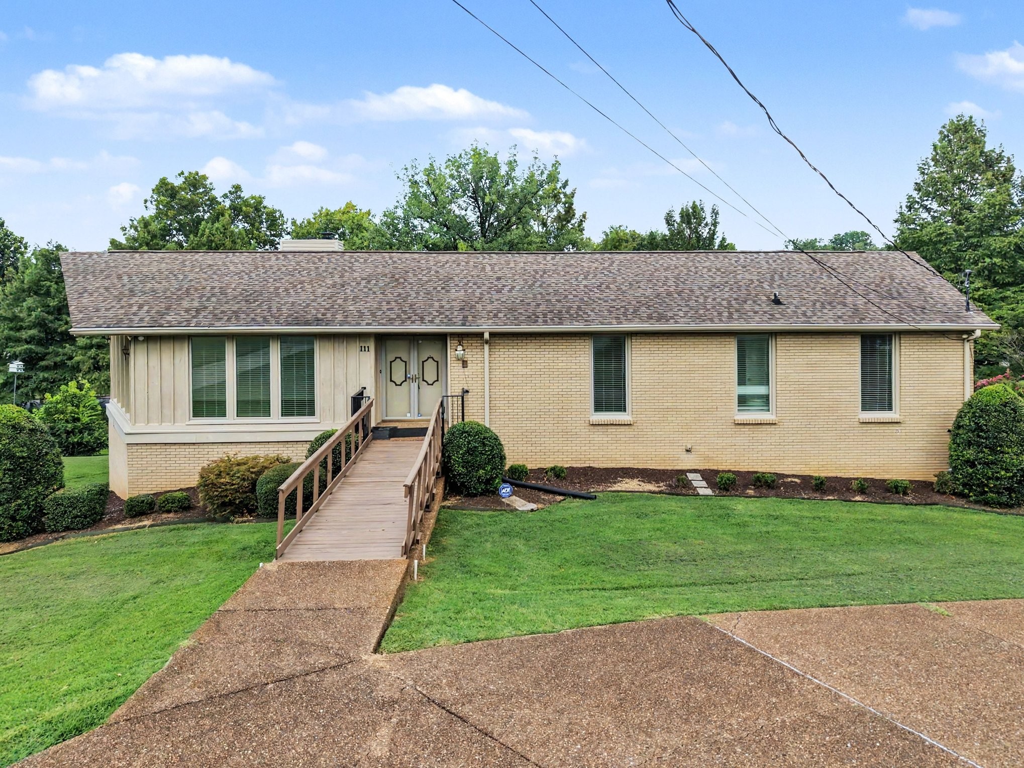 111 Rising Sun Ct Property Photo 1
