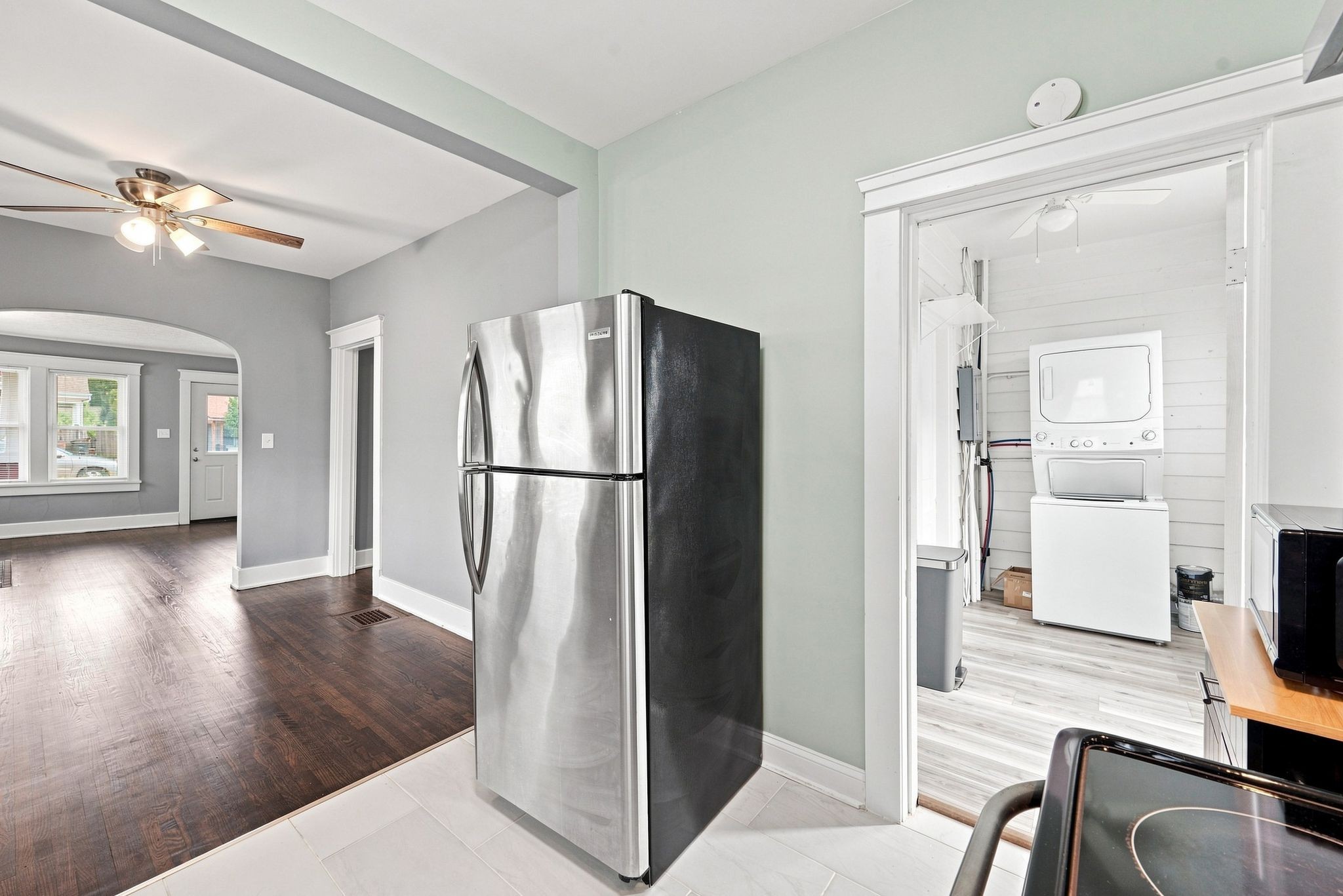 1072a Zophi St Property Photo 12