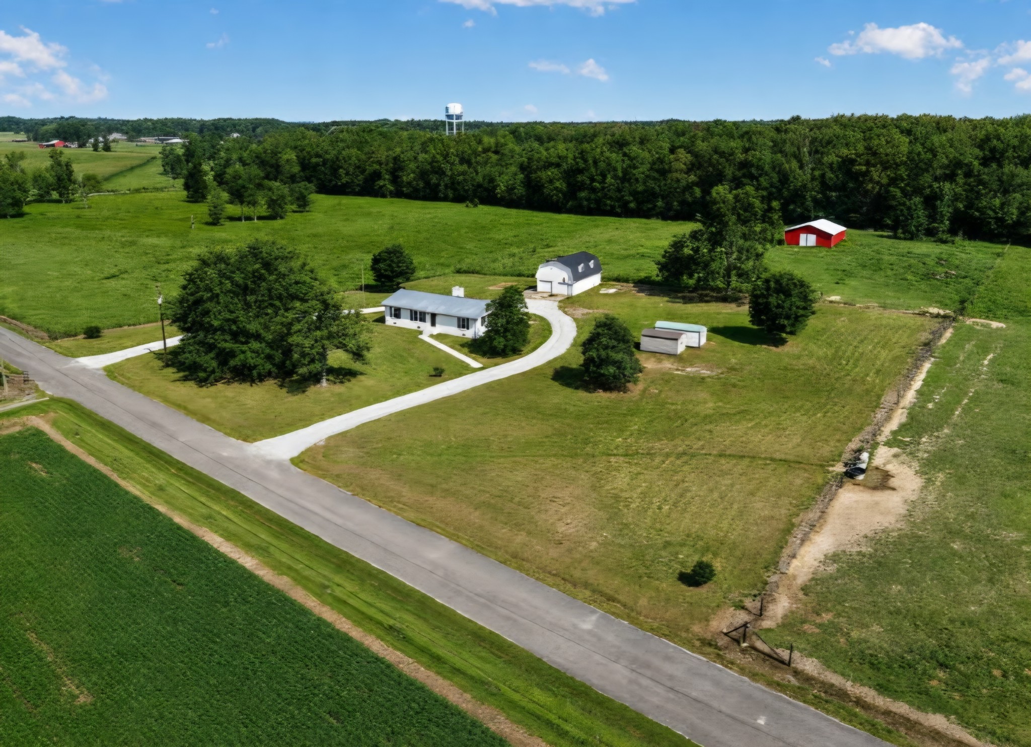 2054 Robinson Rd Property Photo 1