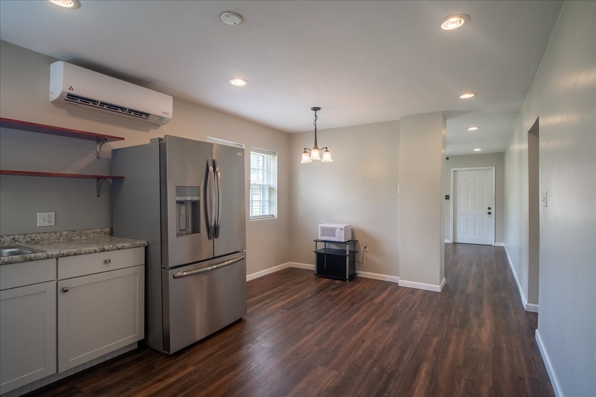204 S Spurr St Property Photo 1
