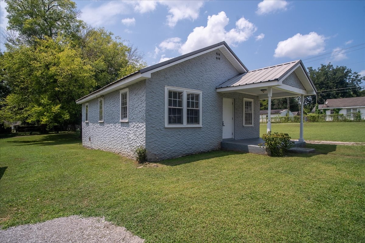 204 S Spurr St Property Photo 4