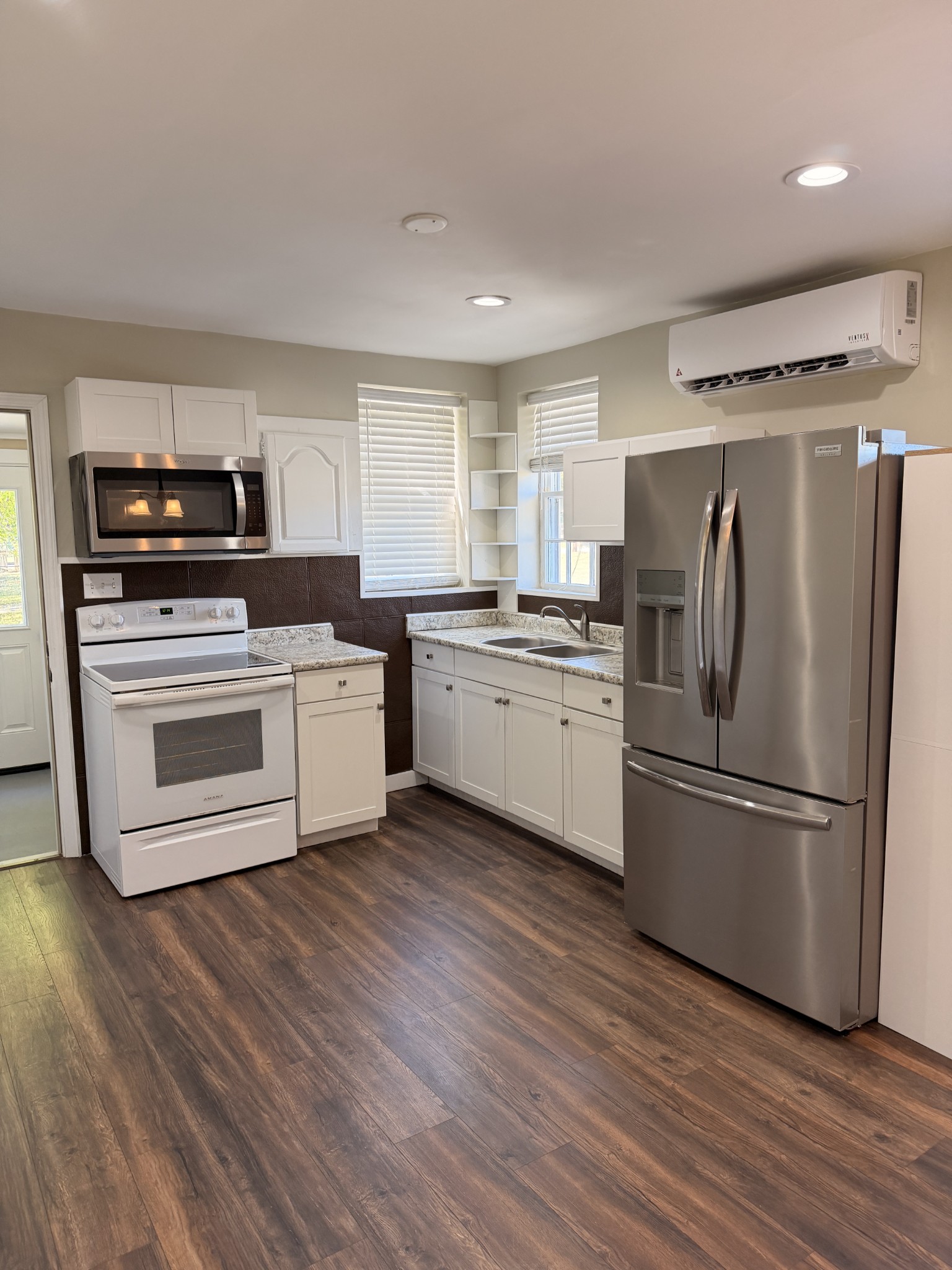 204 S Spurr St Property Photo 8