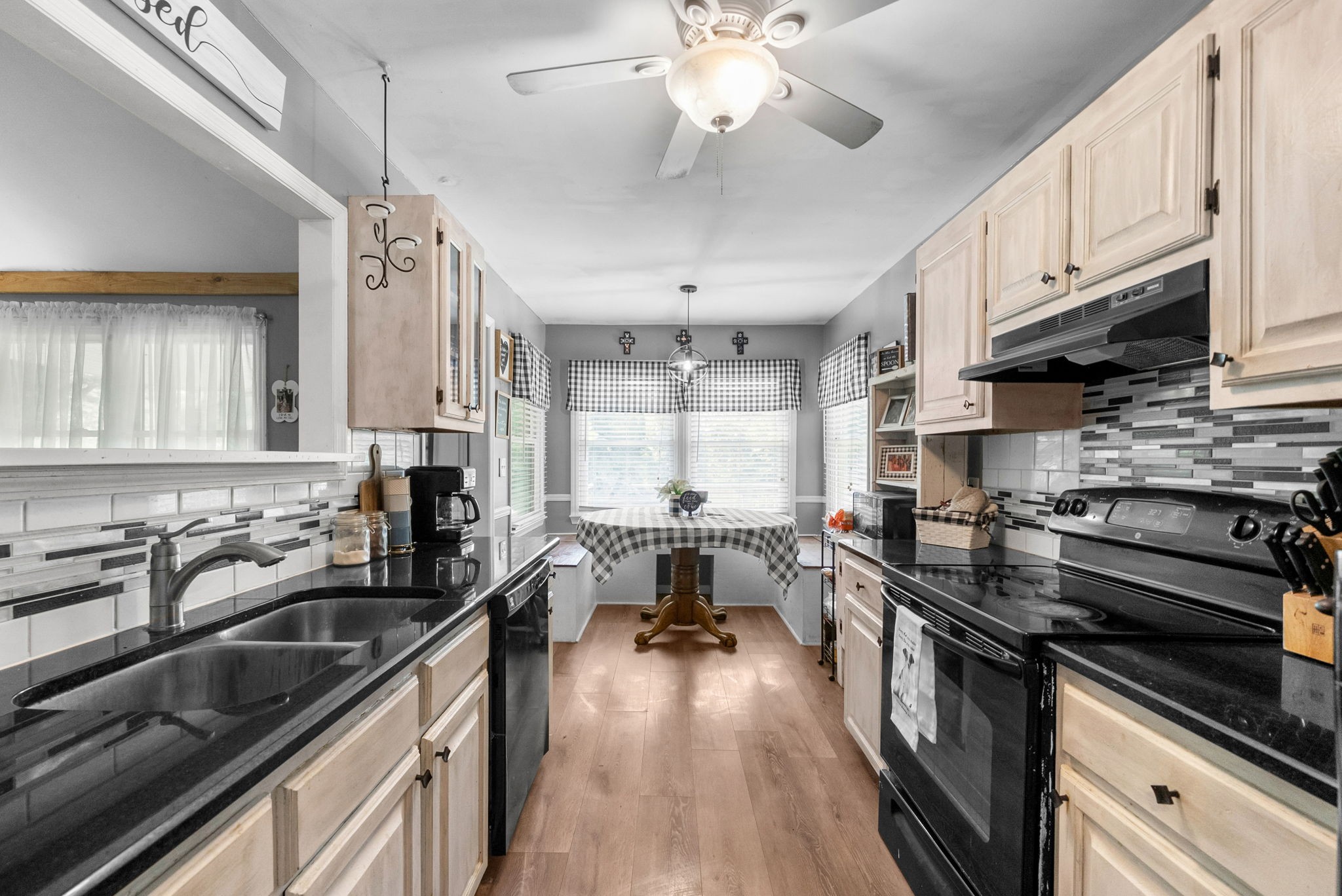 4409 Thomasville Rd Property Photo 13