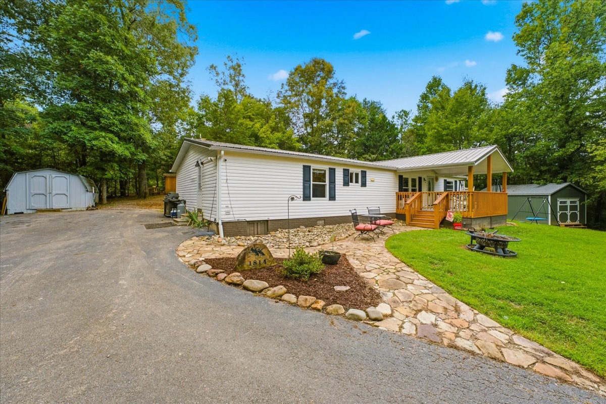 1814 Big Gully Rd