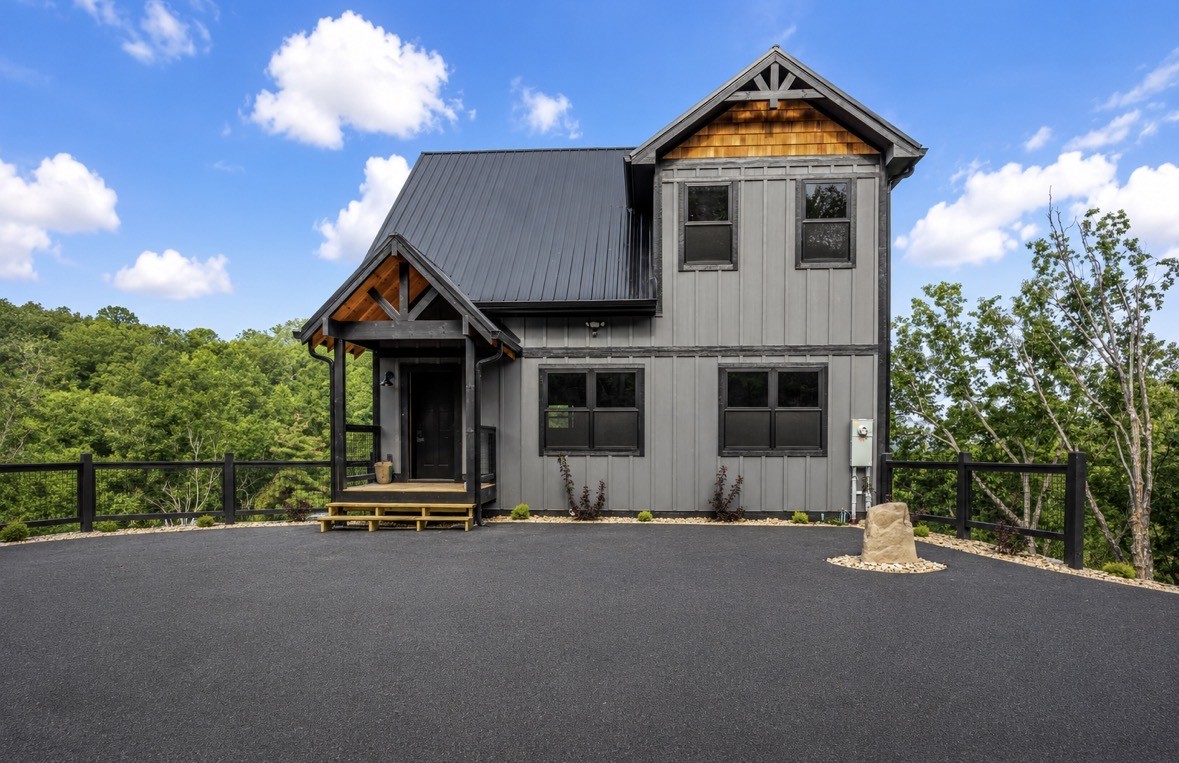 3414 Sugar Maple Loop Rd Property Photo 2