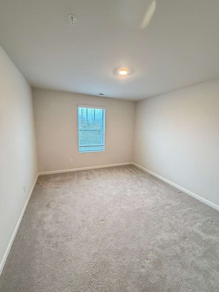 677 Birdie Dr Property Photo 28