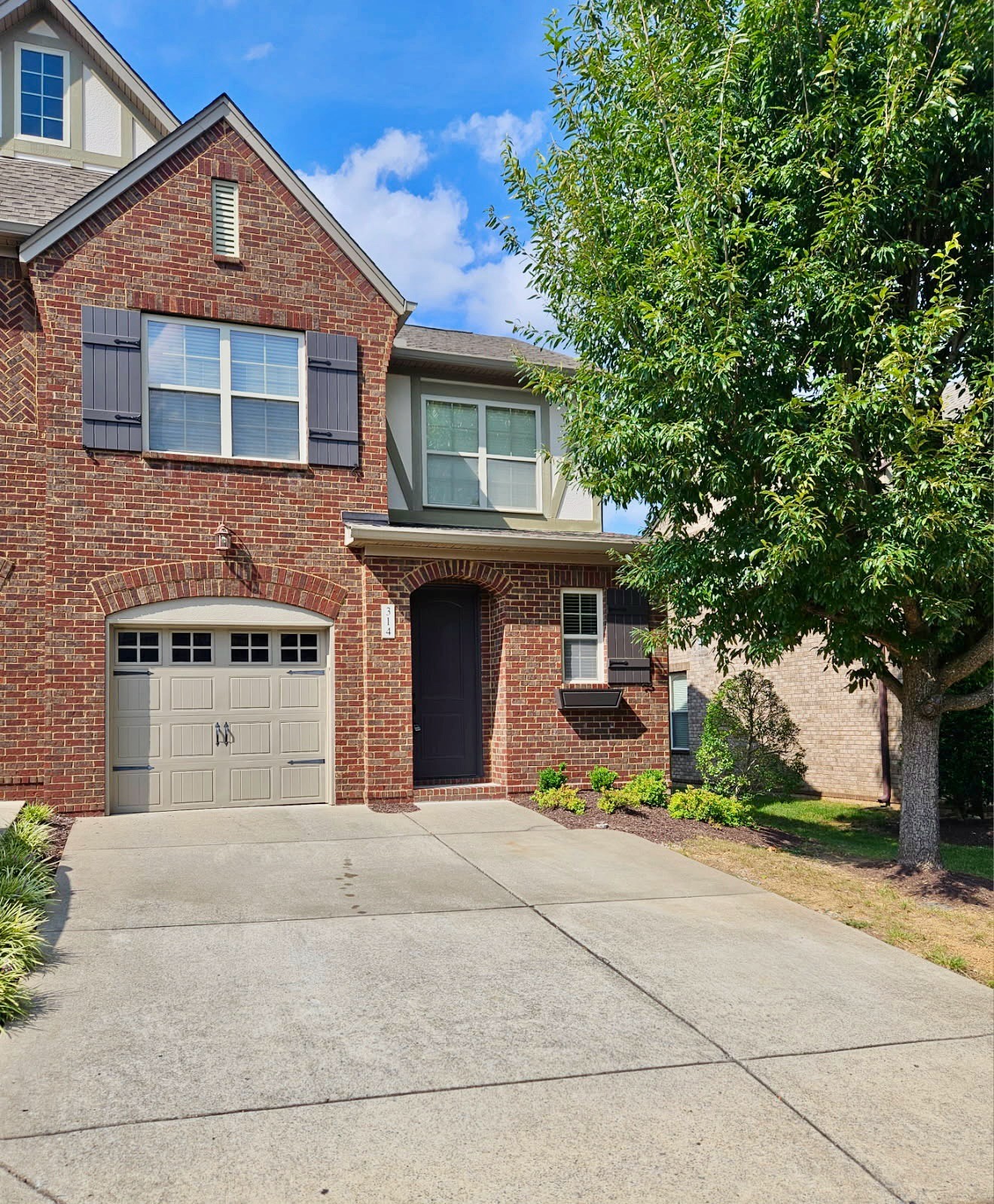 314 Windgrove Ter Property Photo 1