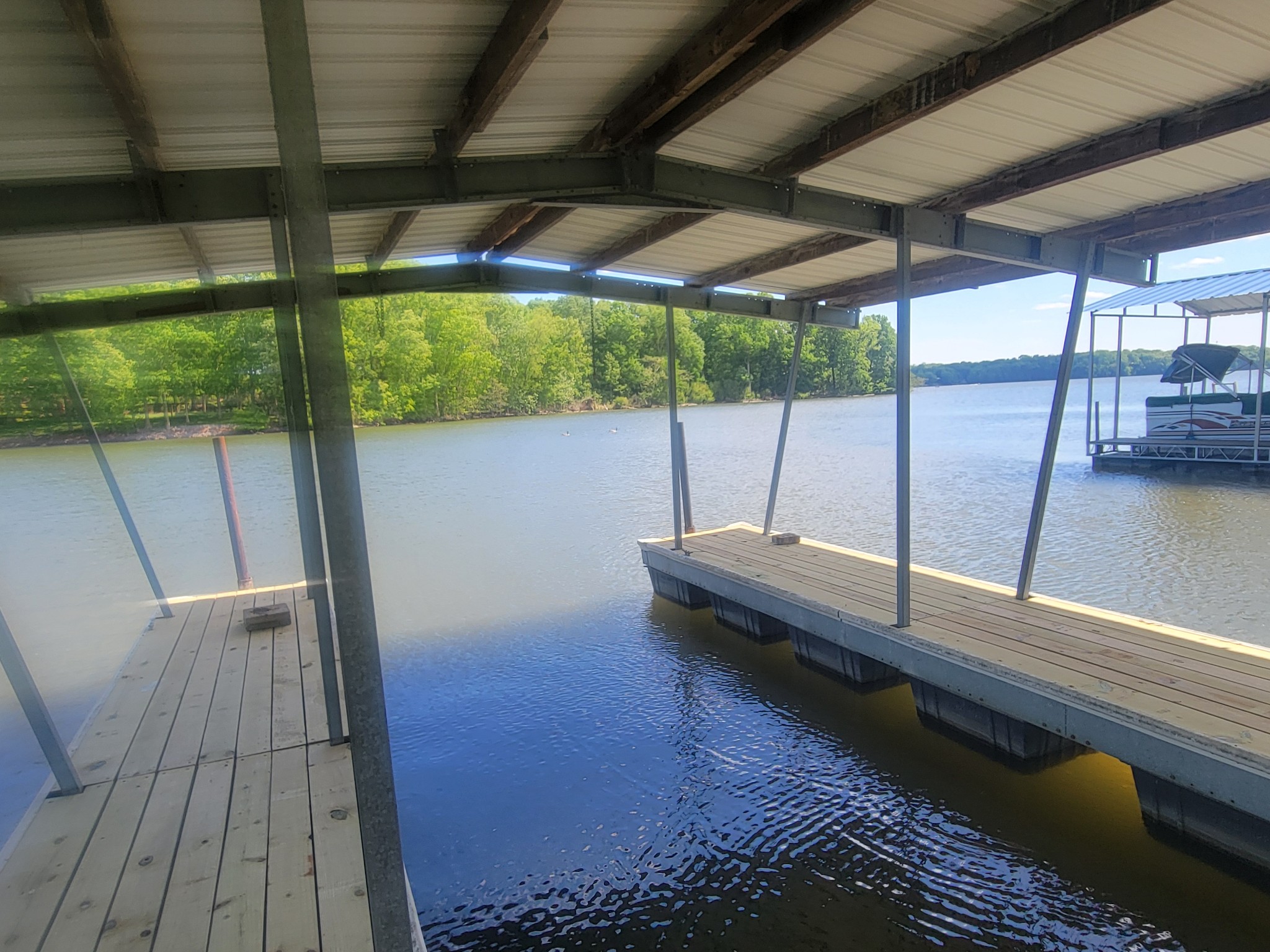 110 Meadowlake Ct Property Photo 1