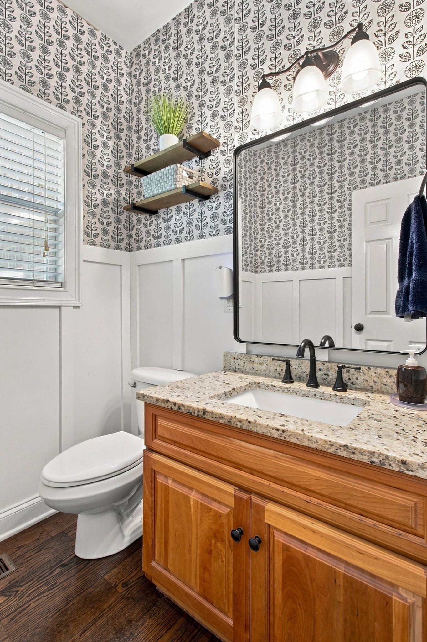 125 Carr Dr Property Photo 22