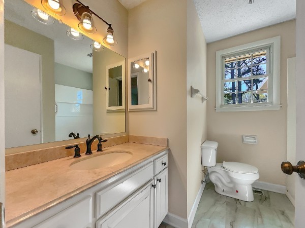 692 Atlanta Dr Property Photo 26