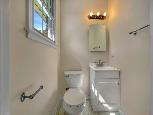 692 Atlanta Dr Property Photo 28