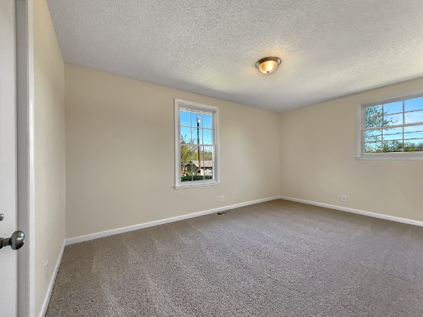 692 Atlanta Dr Property Photo 29