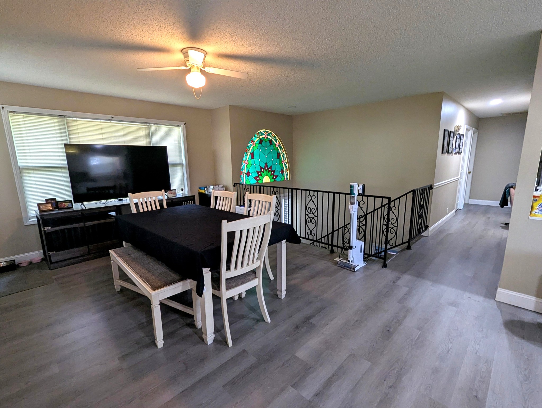 1208 E Blythe St Property Photo 6