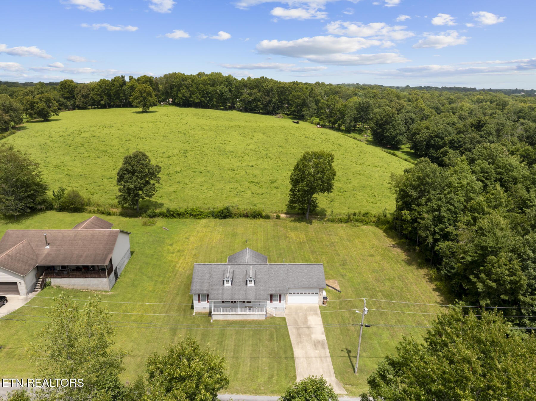 1303 War Eagle Drive Property Photo 3