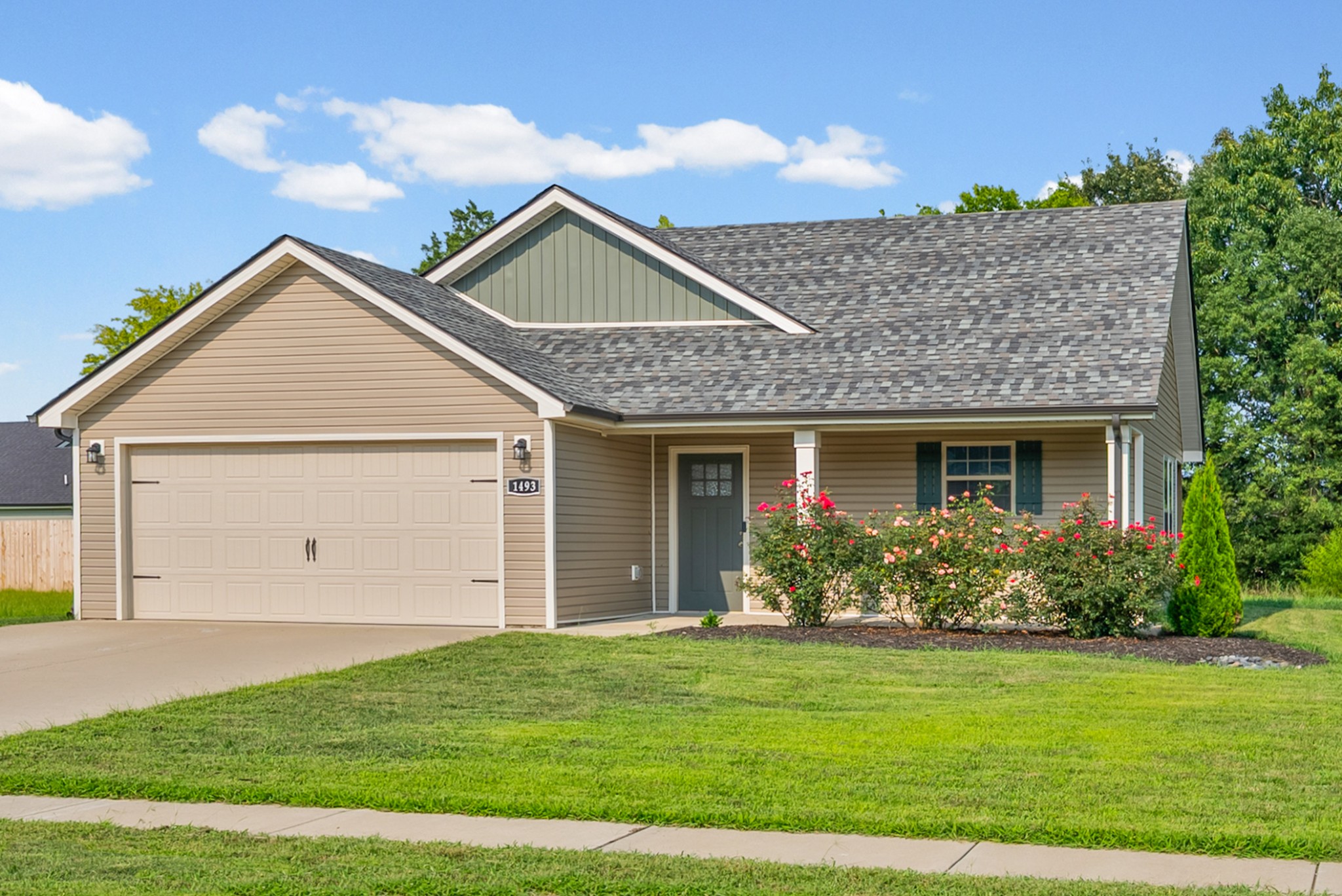 1493 Fredrick Dr Property Photo 2
