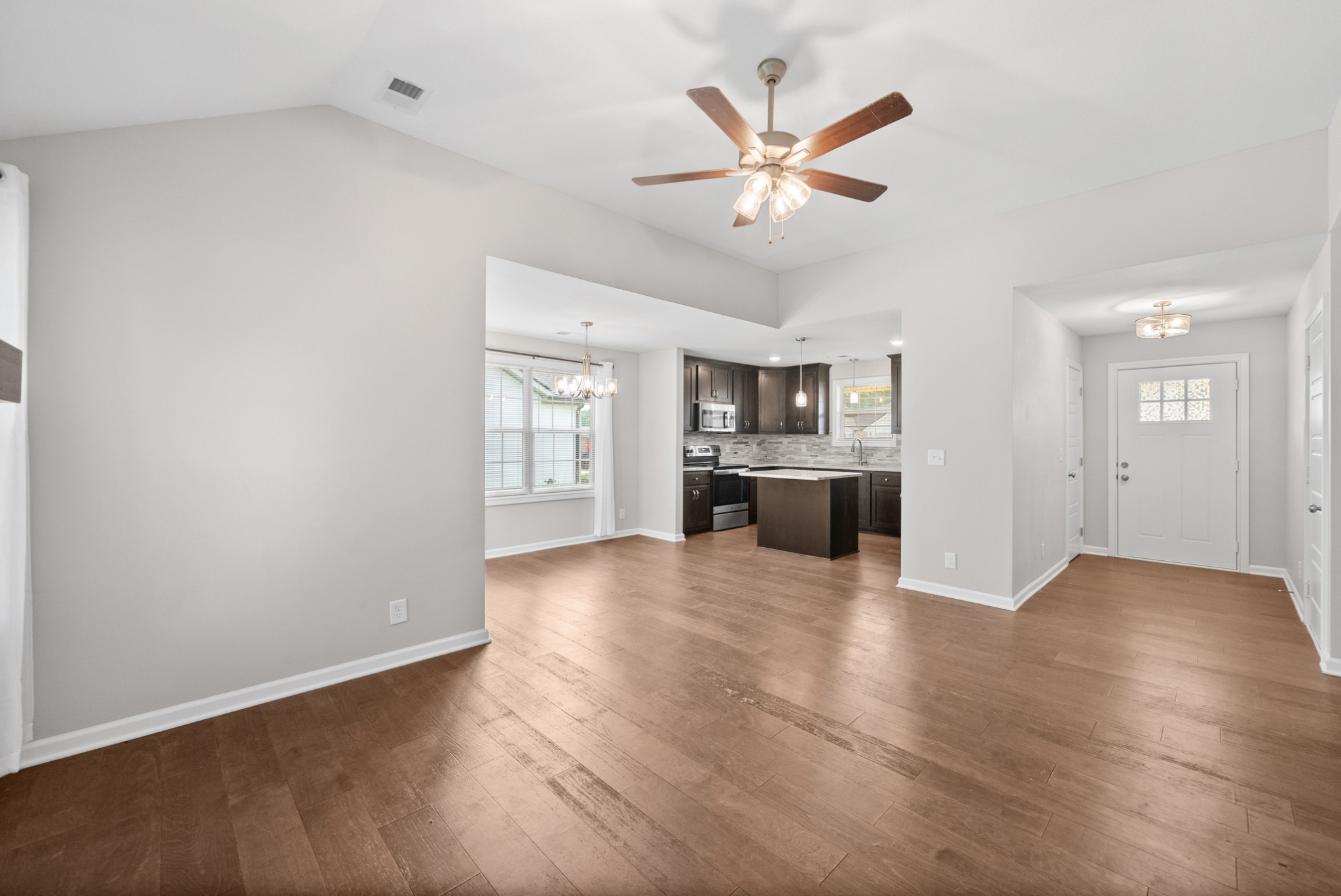 1493 Fredrick Dr Property Photo 8