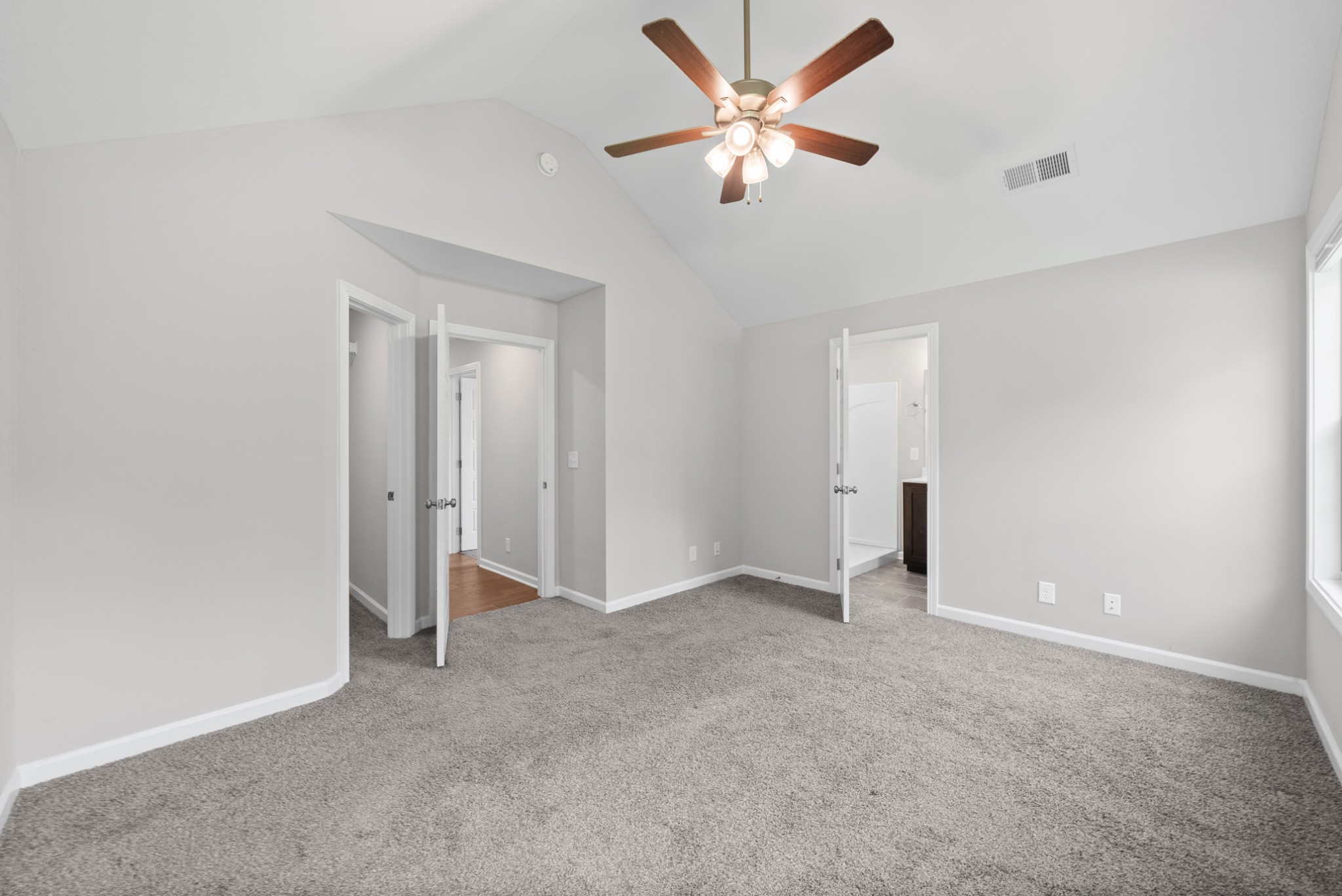 1493 Fredrick Dr Property Photo 18