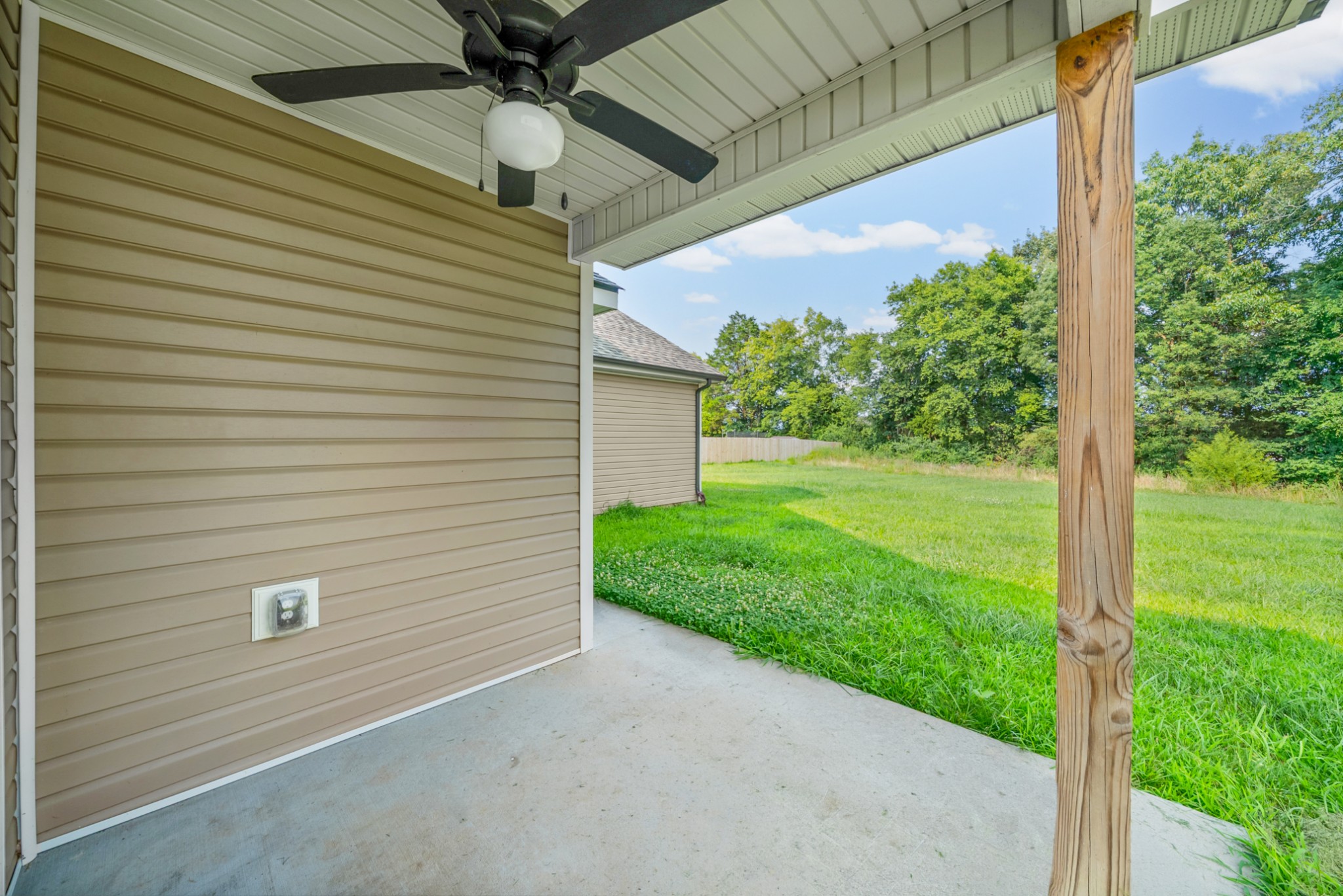 1493 Fredrick Dr Property Photo 28