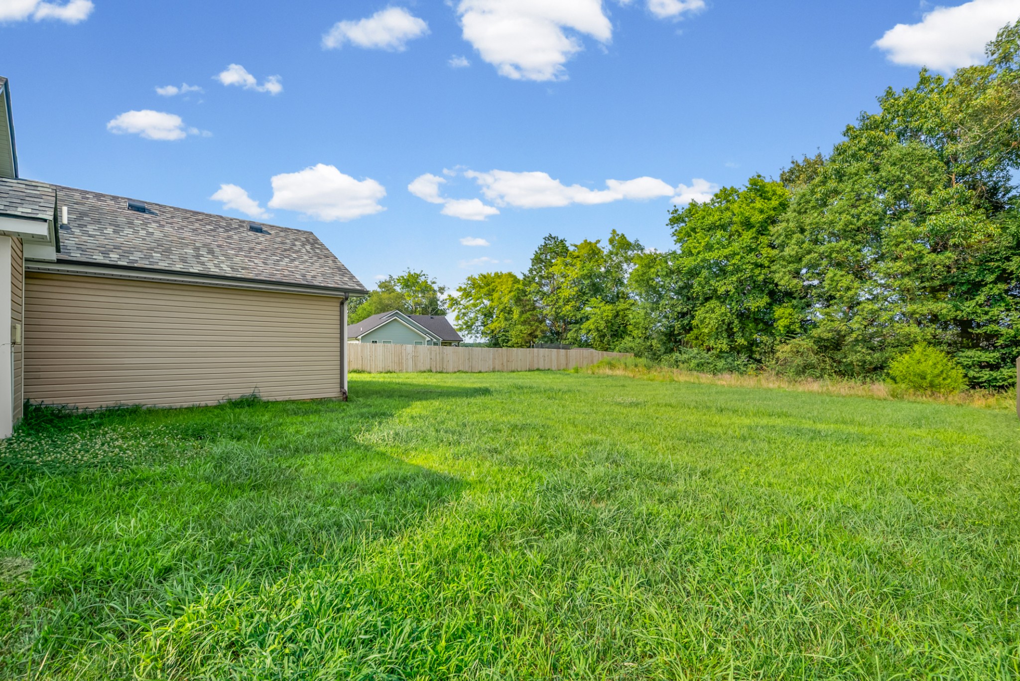 1493 Fredrick Dr Property Photo 29