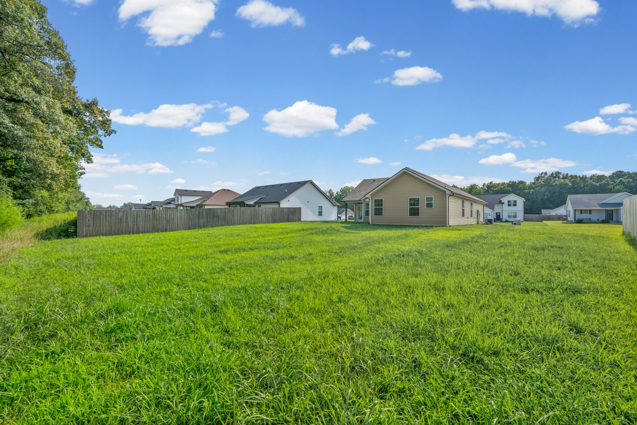 1493 Fredrick Dr Property Photo 31