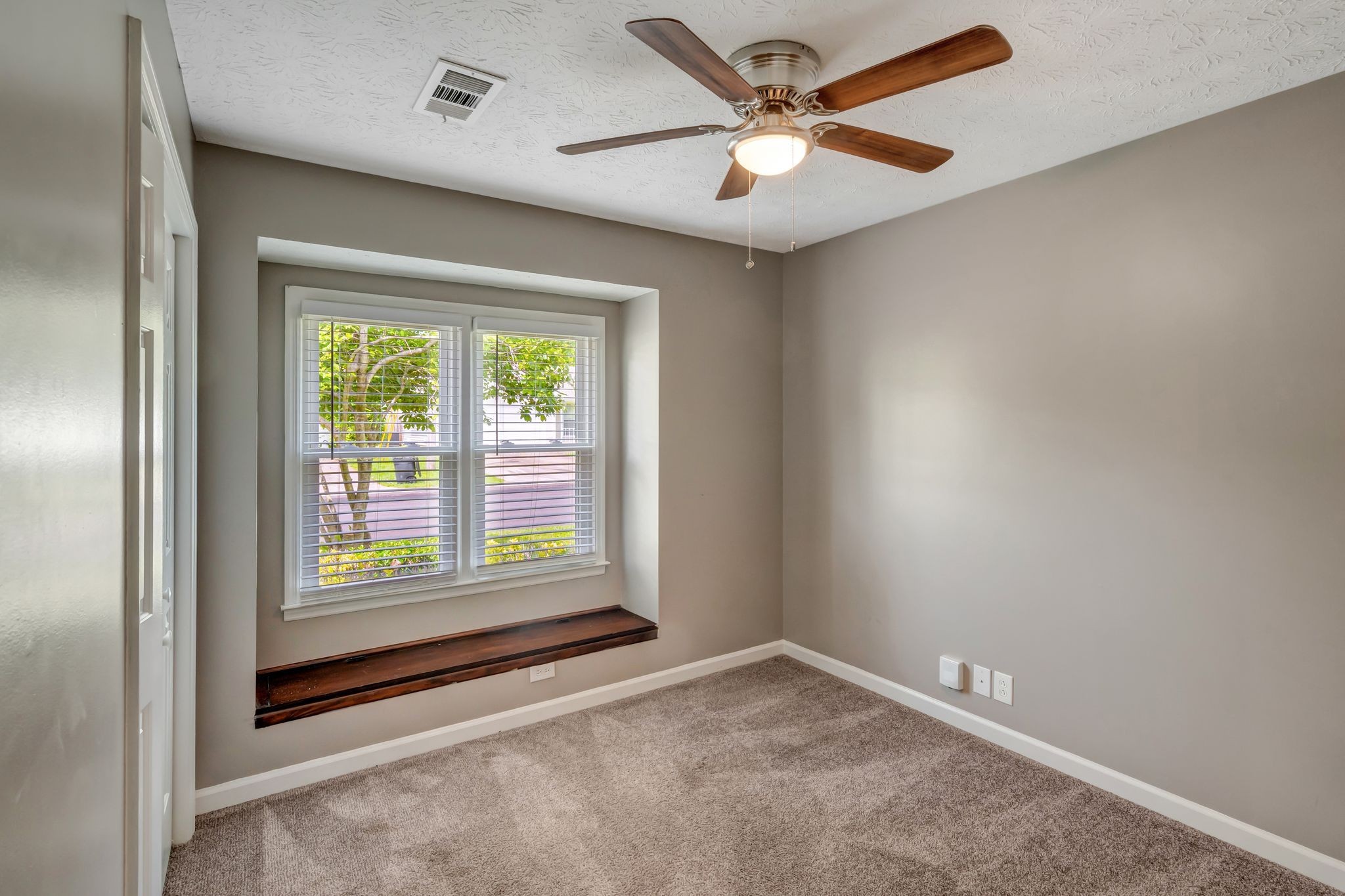 125 Agee Cir, E Property Photo 24