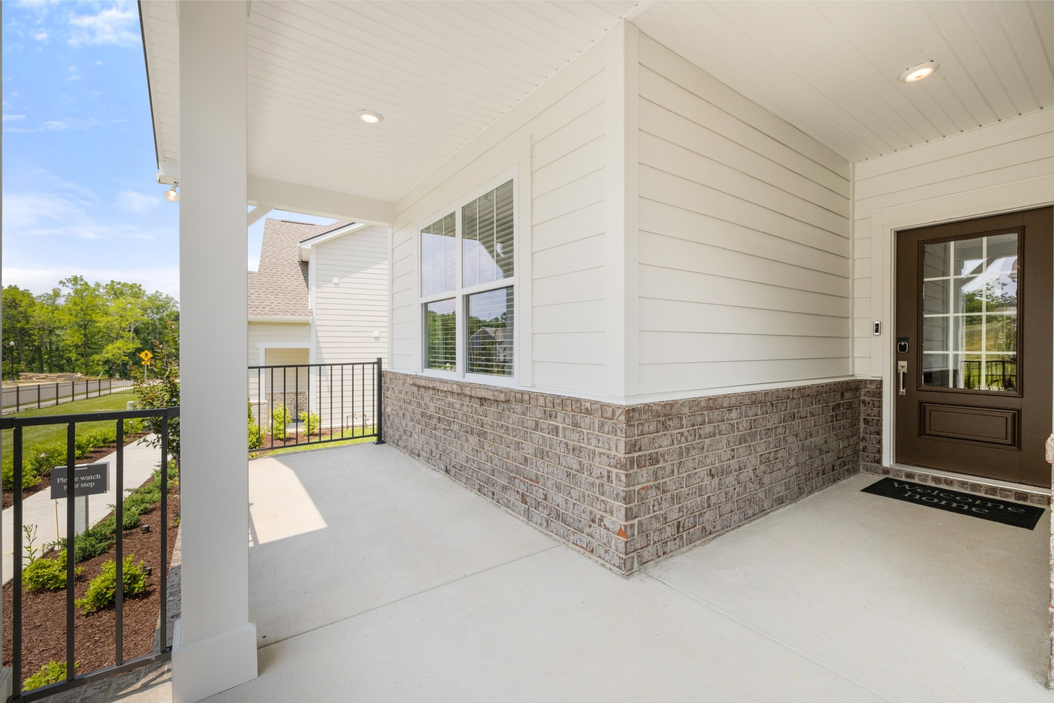 1033 Curtis Springs Ln Property Photo 3