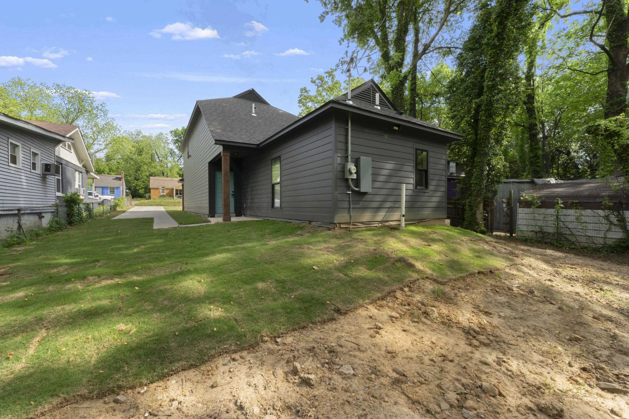 3075 Spottswood Ave Property Photo 4
