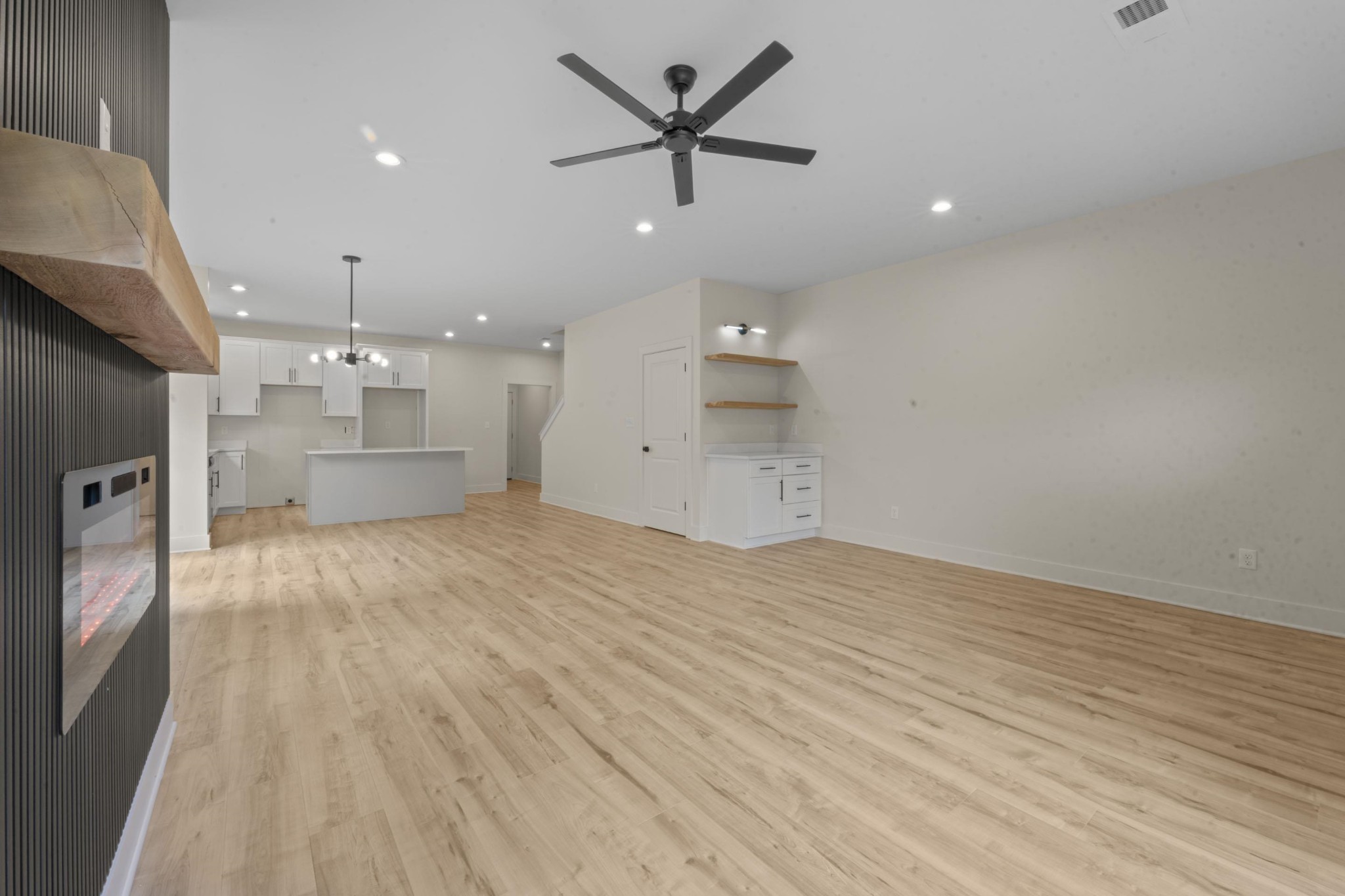 3075 Spottswood Ave Property Photo 8