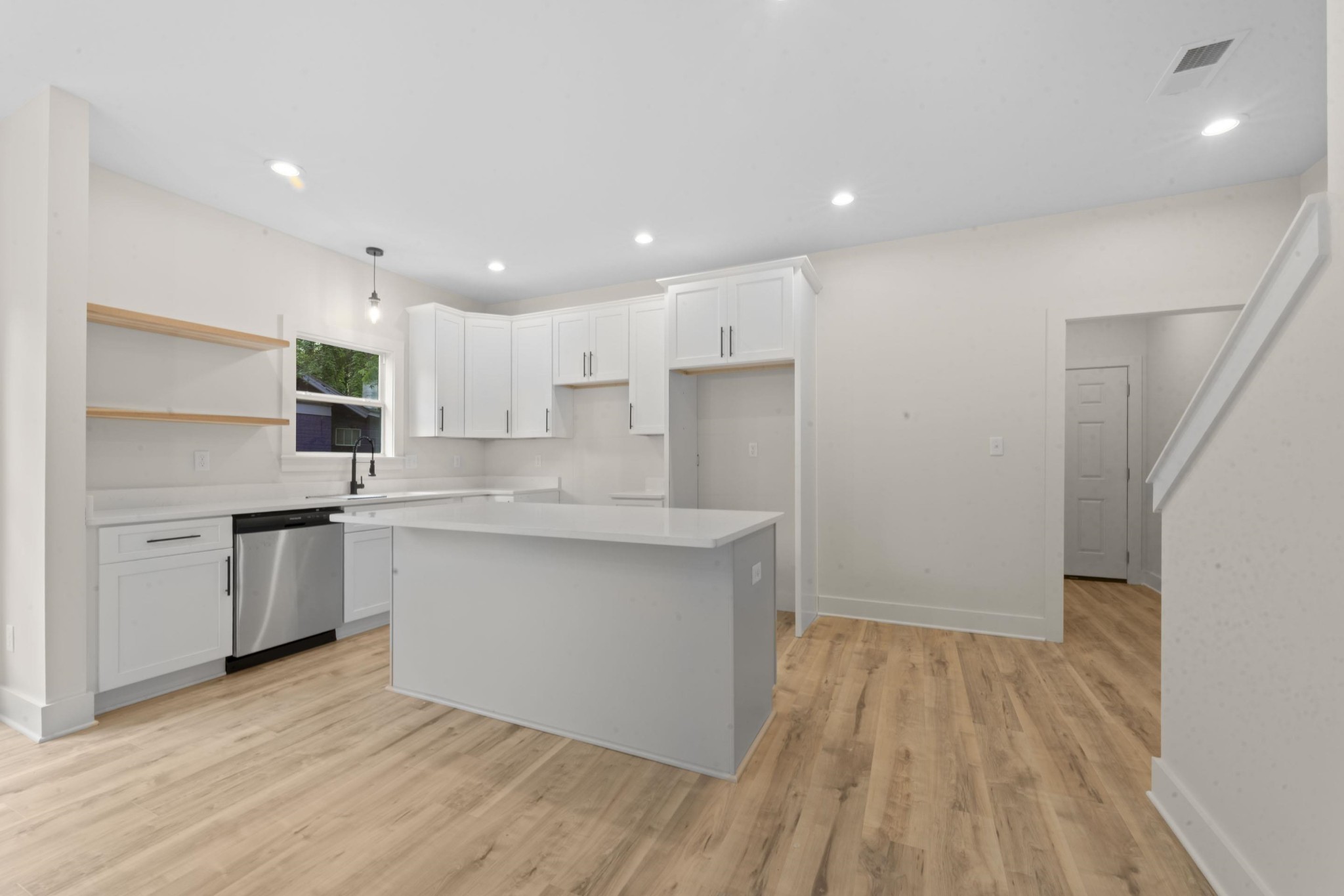 3075 Spottswood Ave Property Photo 10