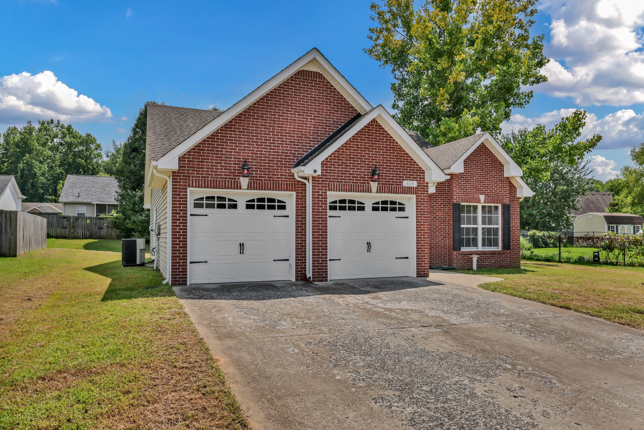 420 Chestnut Grove Way Property Photo 5
