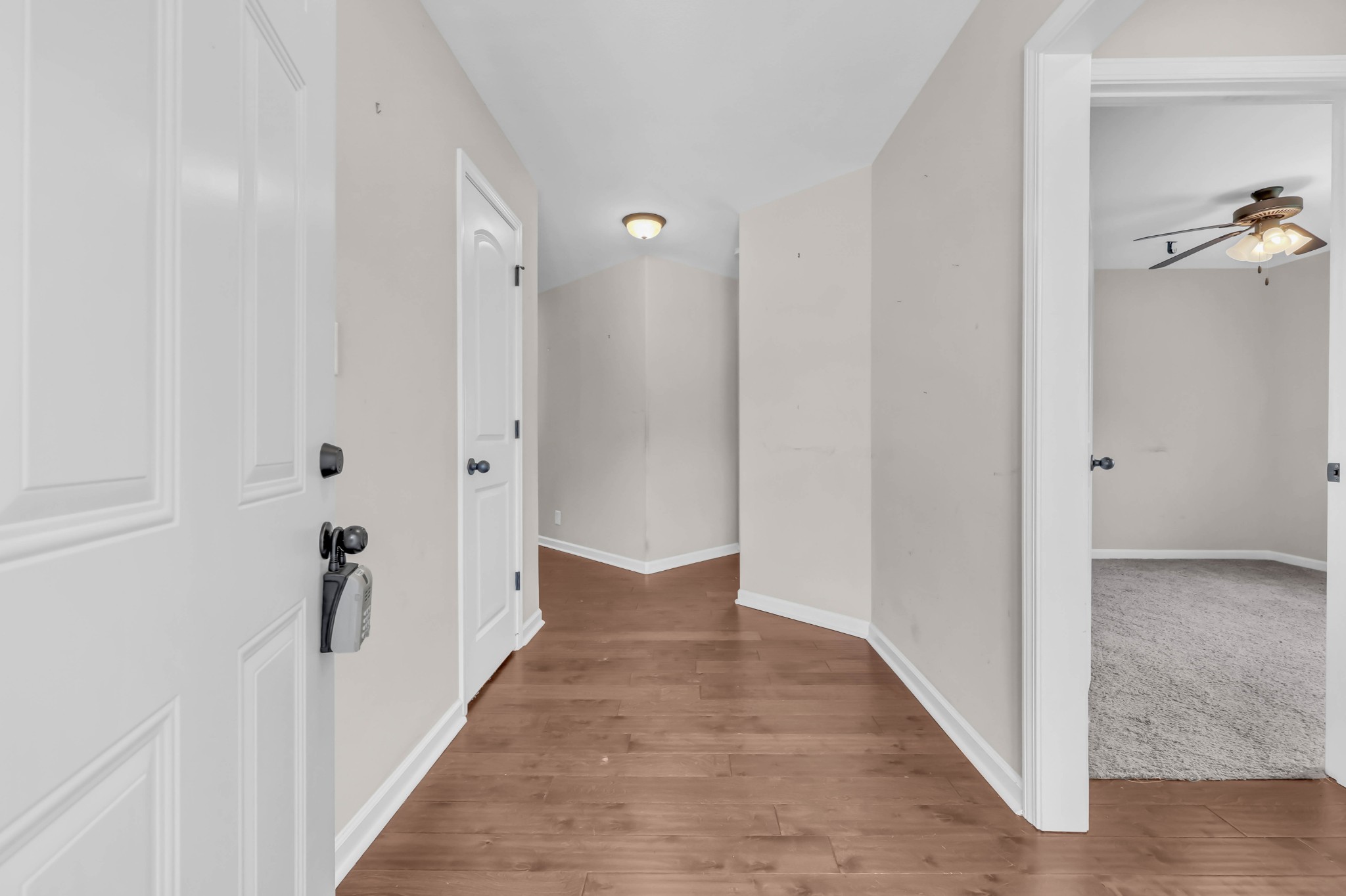420 Chestnut Grove Way Property Photo 8