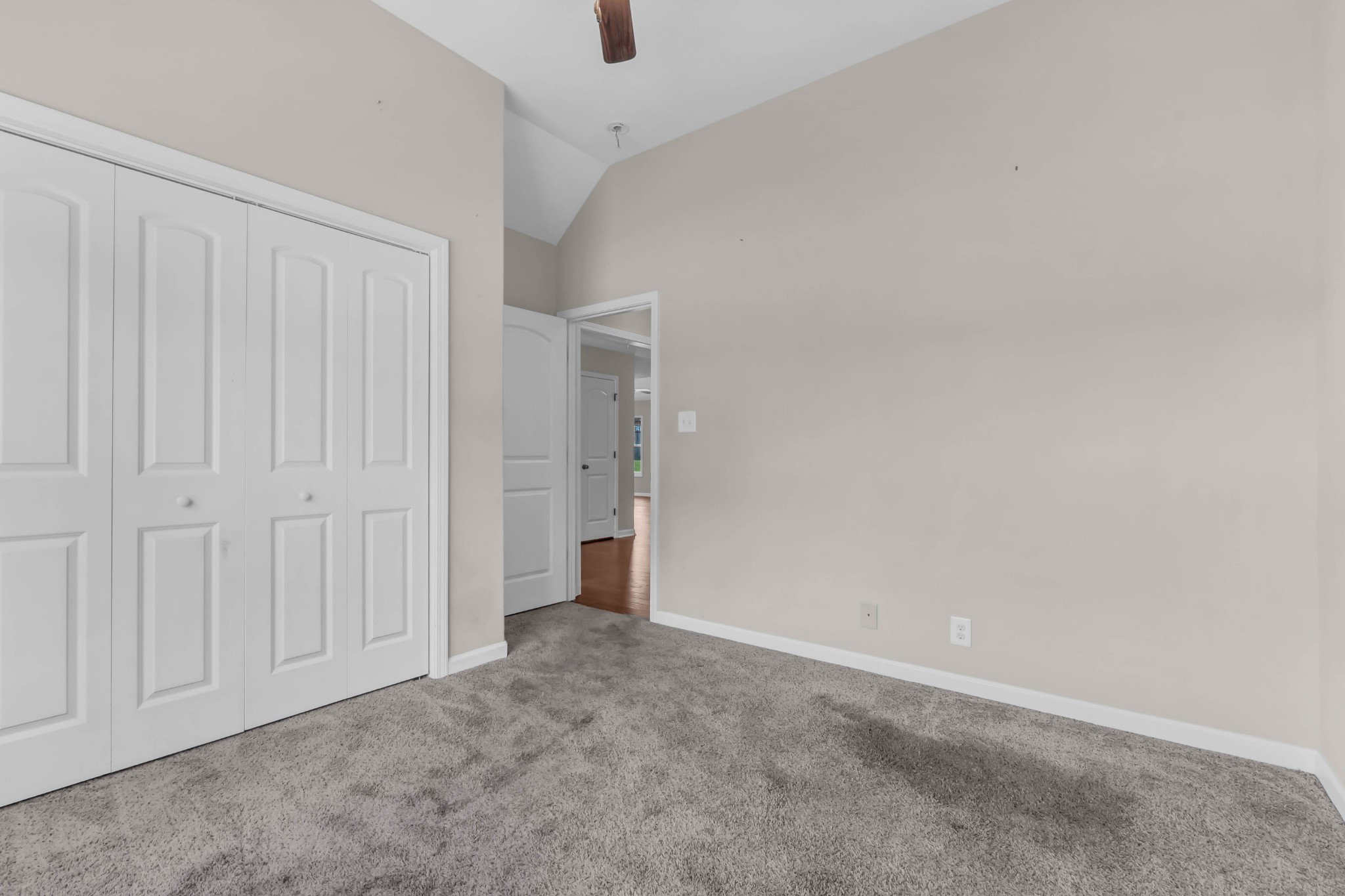 420 Chestnut Grove Way Property Photo 10