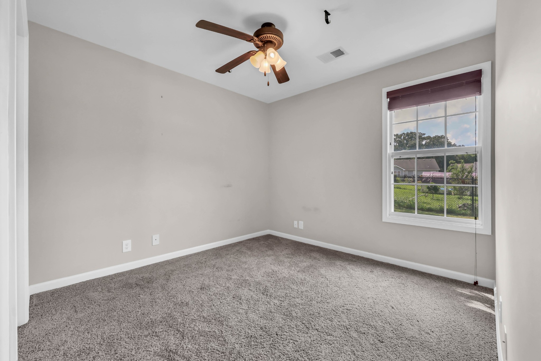 420 Chestnut Grove Way Property Photo 12