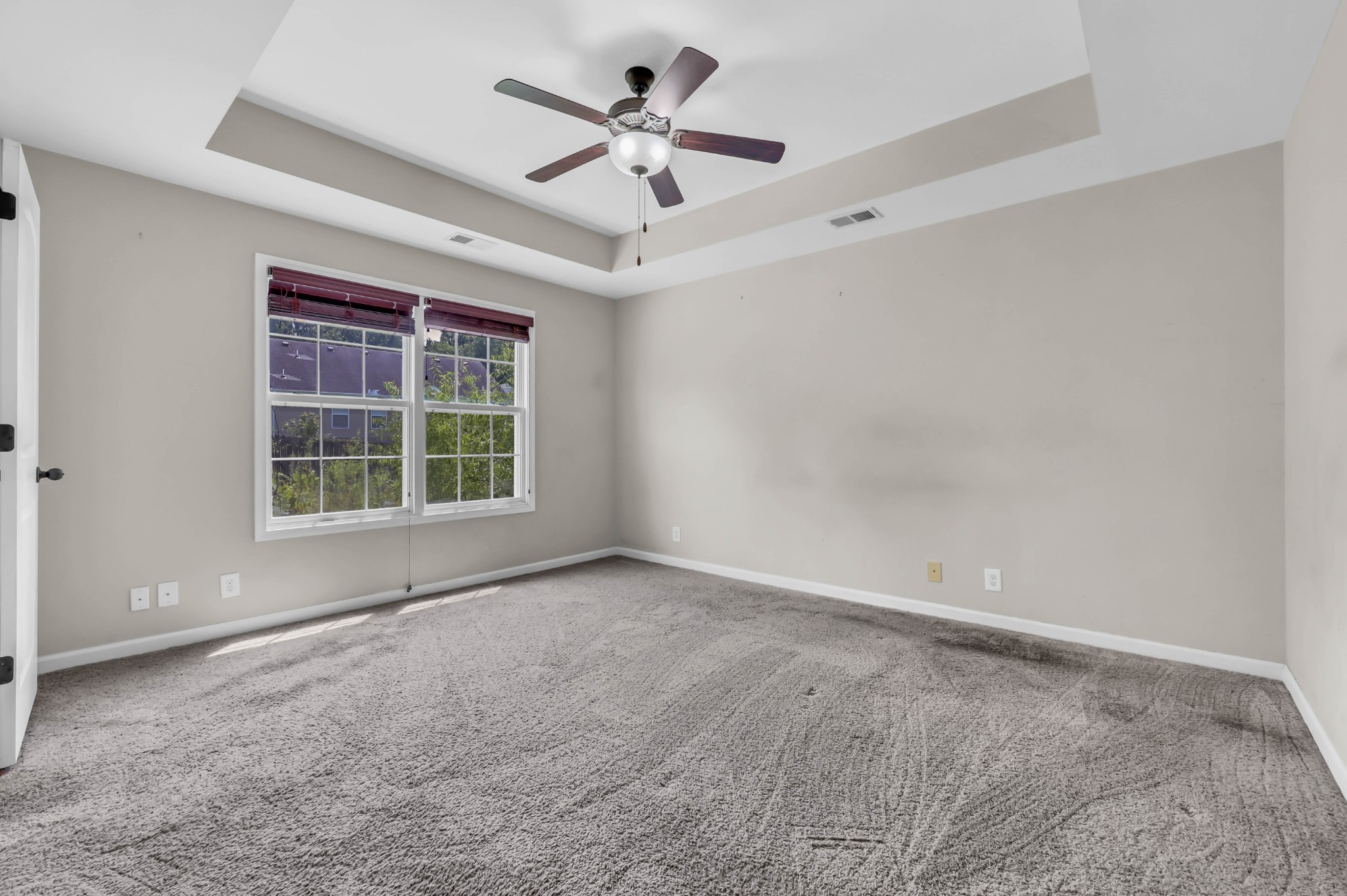 420 Chestnut Grove Way Property Photo 14