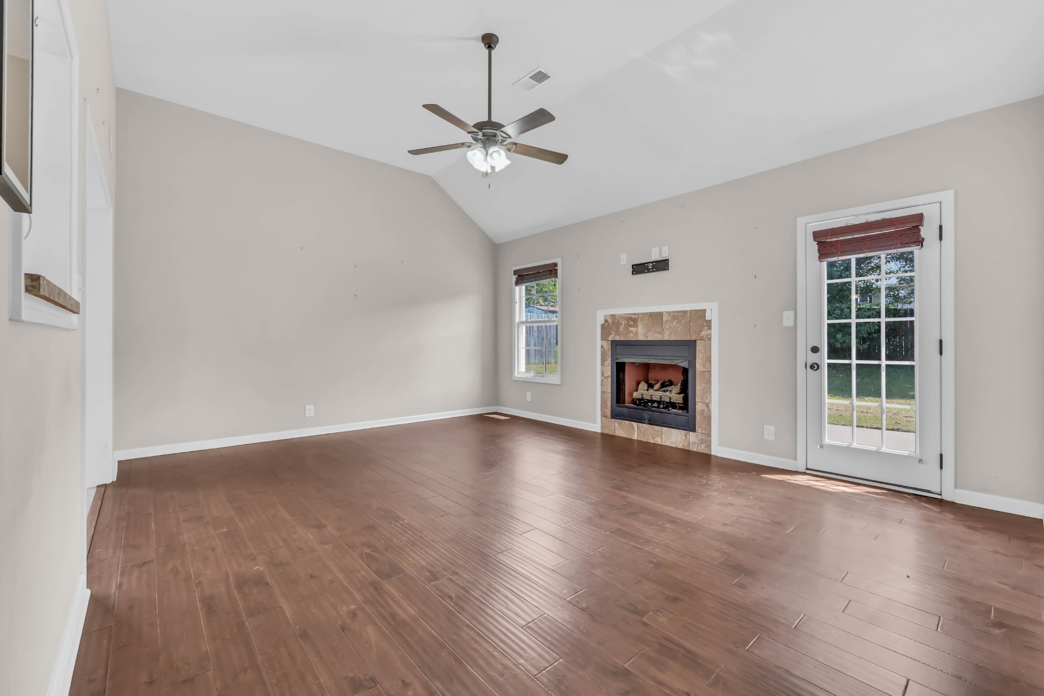 420 Chestnut Grove Way Property Photo 19