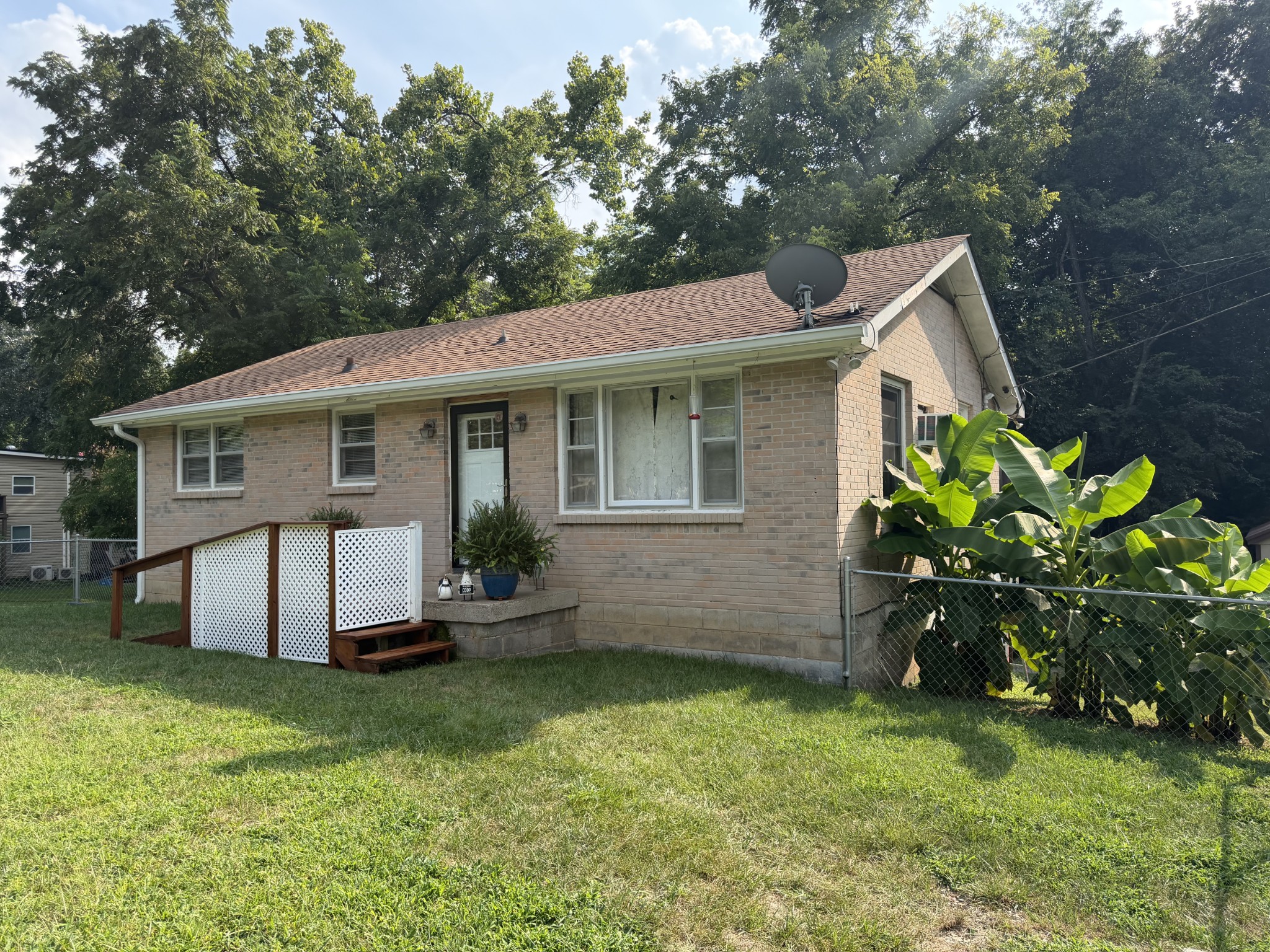 124 Joyce Ln Property Photo 1