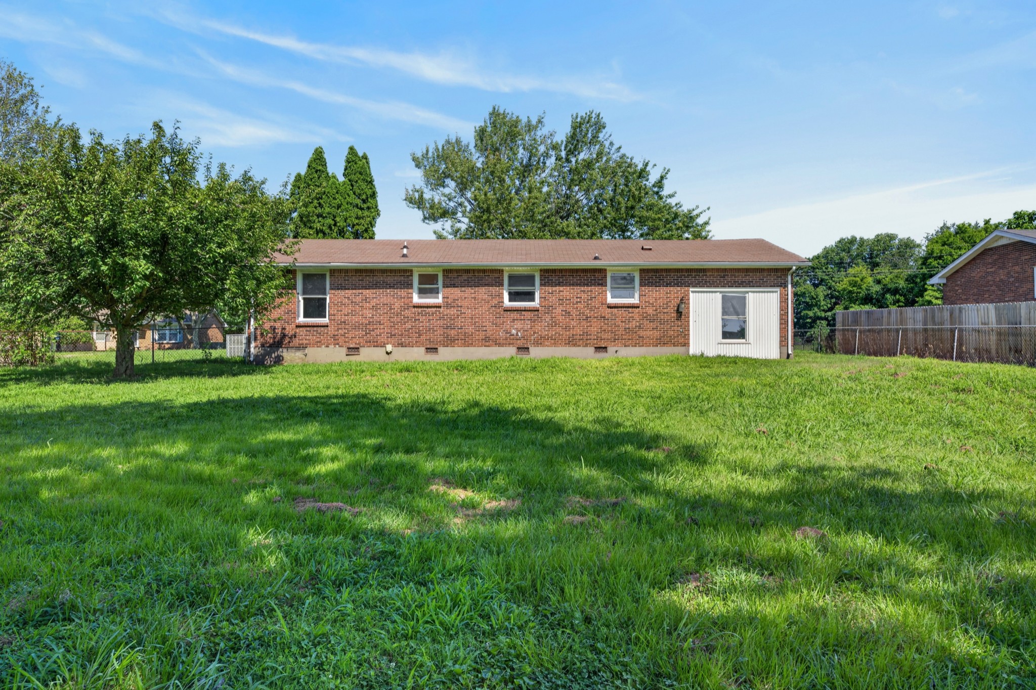 573 Waldorf Dr Property Photo 28