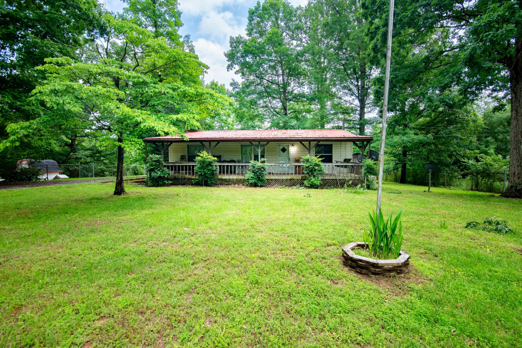 6687 Beverly Dr Property Photo 1