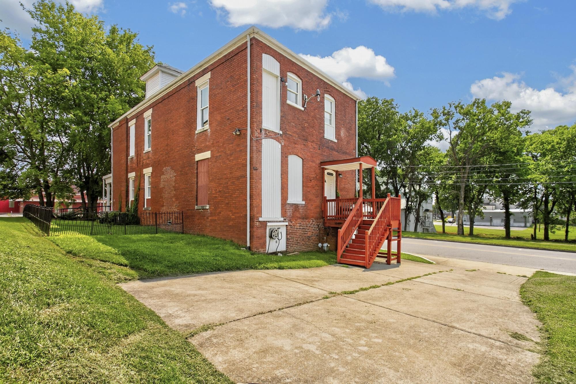 801 Franklin St Property Photo 38