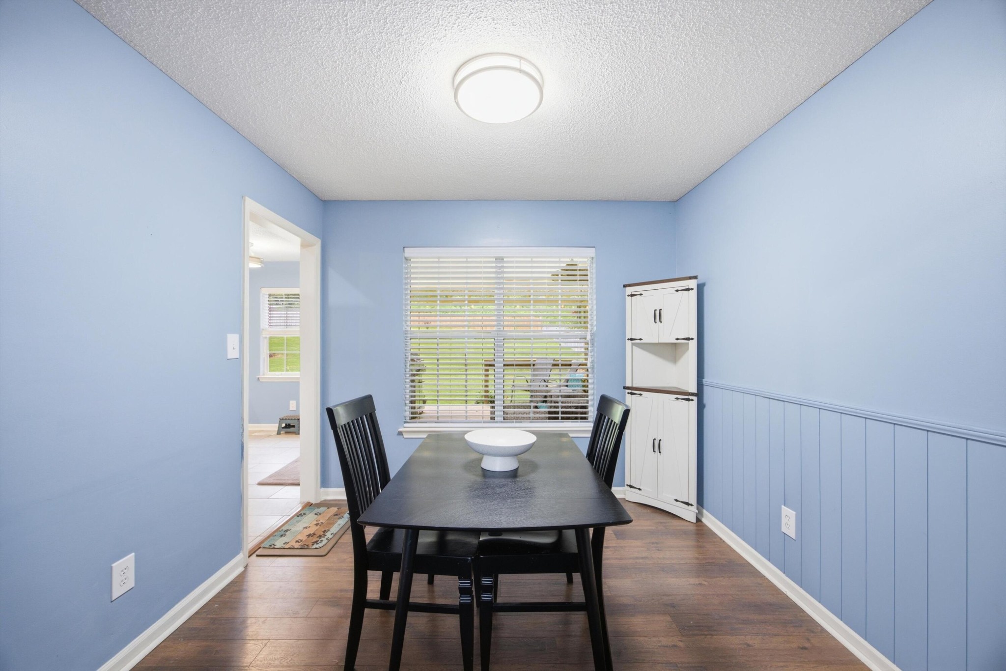 717 Ashbrook Drive Property Photo 8