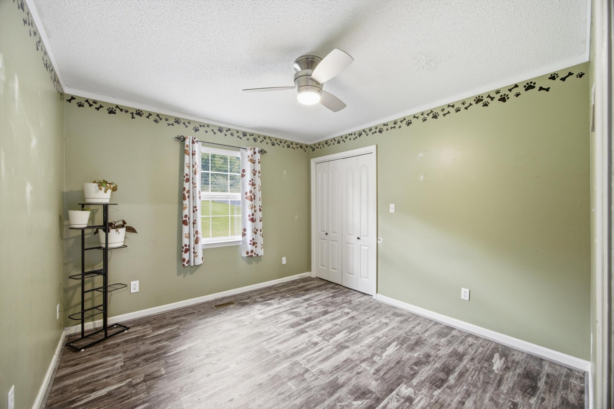 717 Ashbrook Drive Property Photo 18