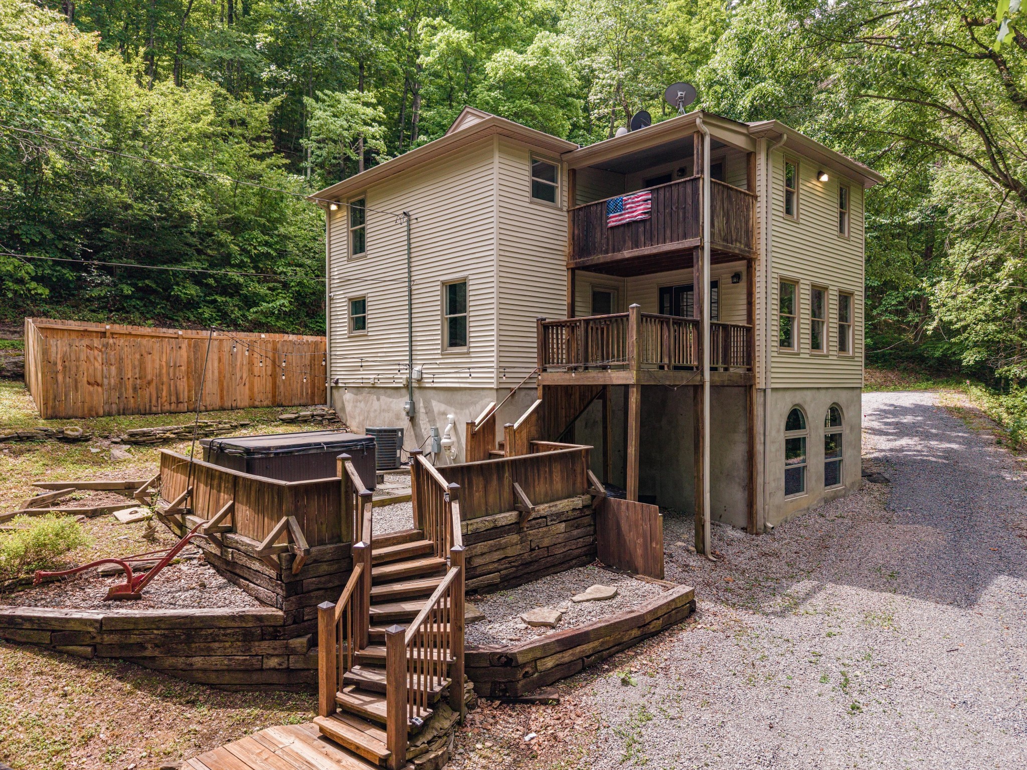 1518 Indian Springs Rd Property Photo 2