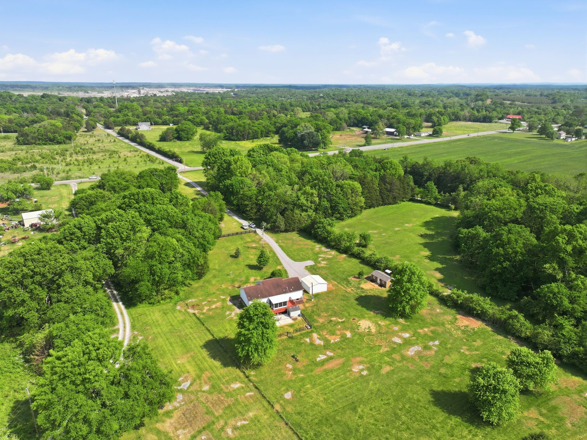 4290 Highway 431 Property Photo 1