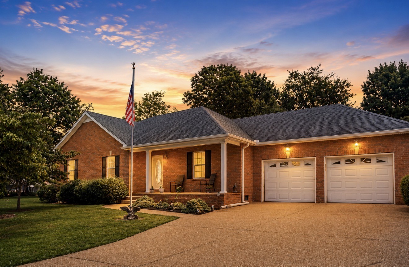 1004 Deann Ct
