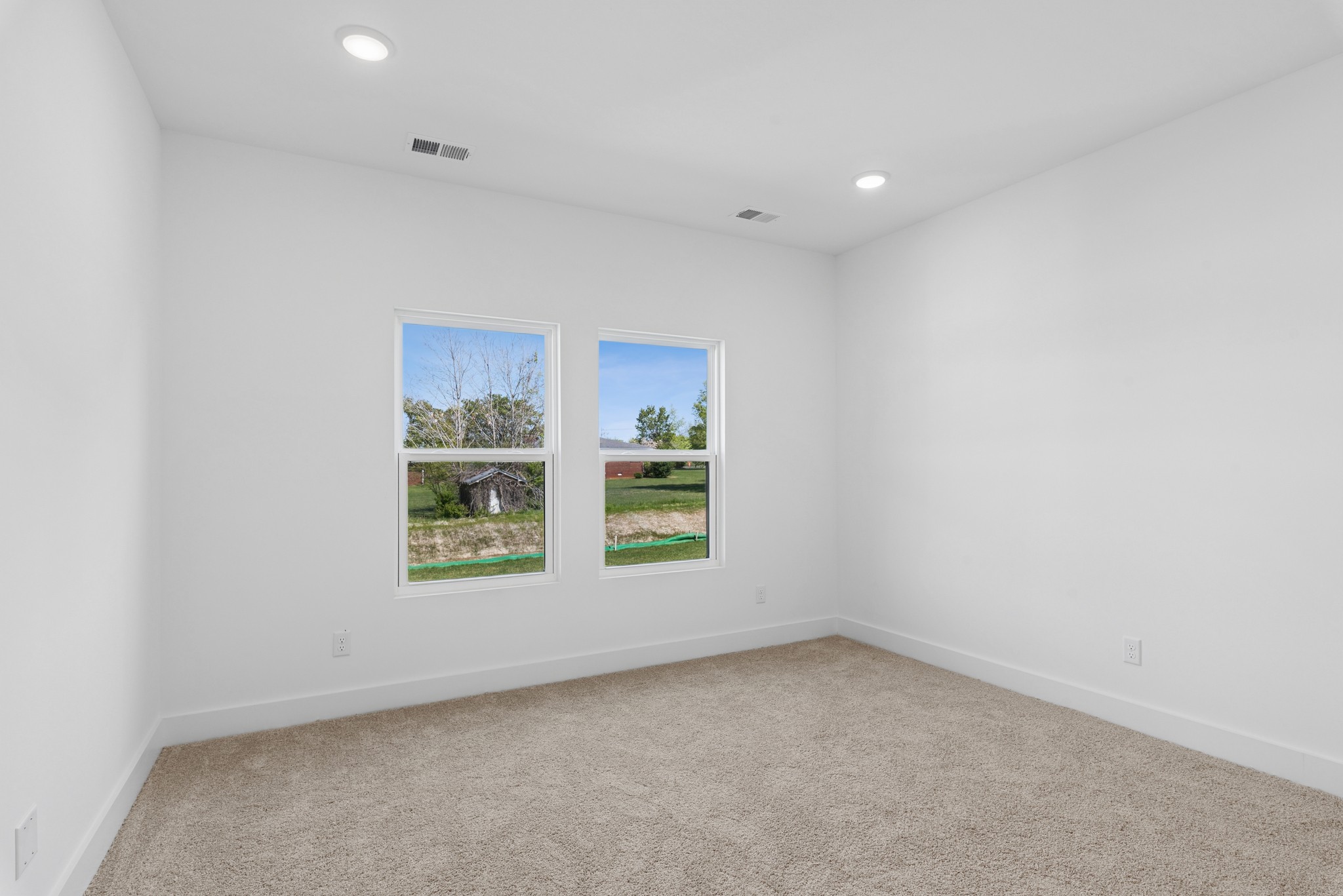 212 Conger Dr Property Photo 18
