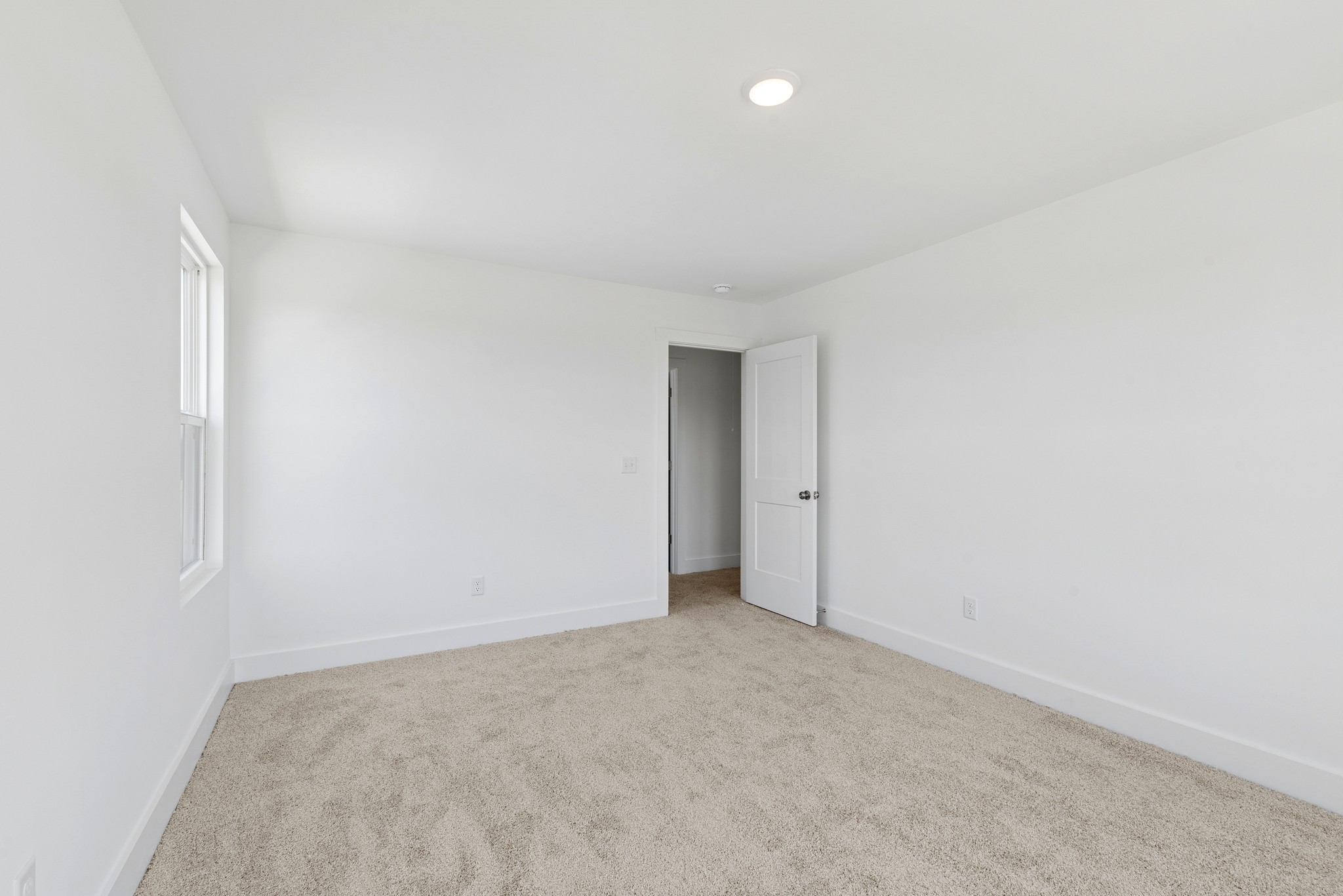 212 Conger Dr Property Photo 23